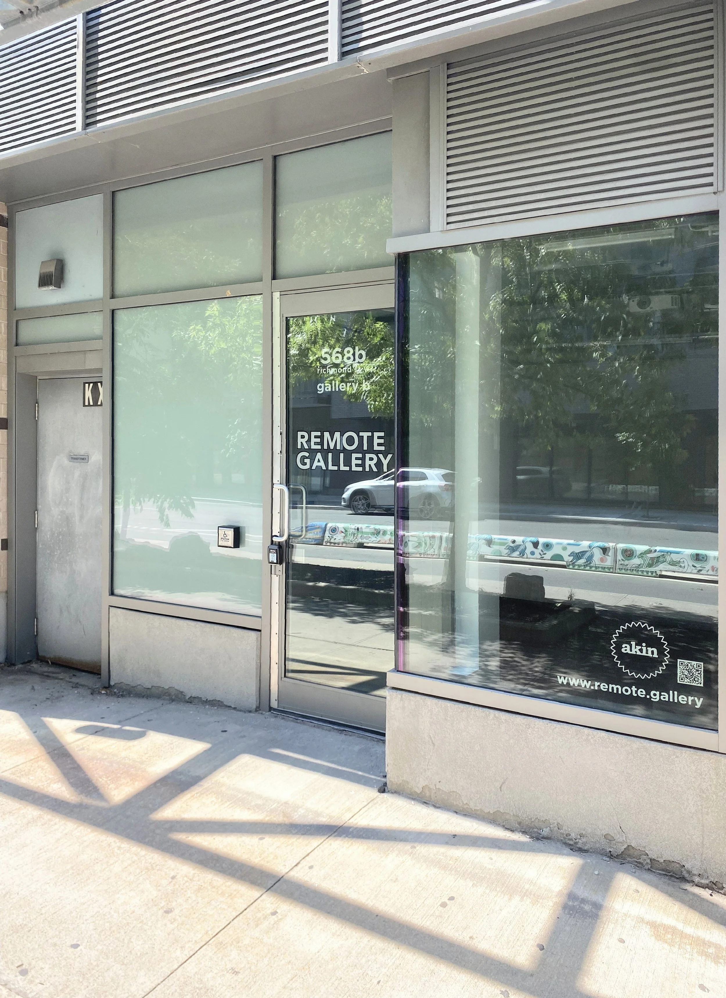 RG_GalleryB_facade_vert.jpg
