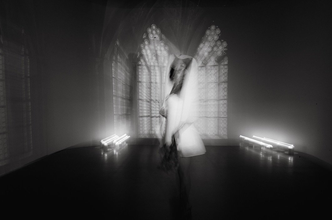 October. Things to come. Soaking in edits from this shoot with @betianahurtado, leaving a few here.

@kimxrossing 
@anna_eberg 
@shiftmidtown 
@brianna.oh 
@violeparisi 
@keilasone 
@philippmakeup 

#bridalphotoshoot 
#bridaledit 
#bridalcollection 
