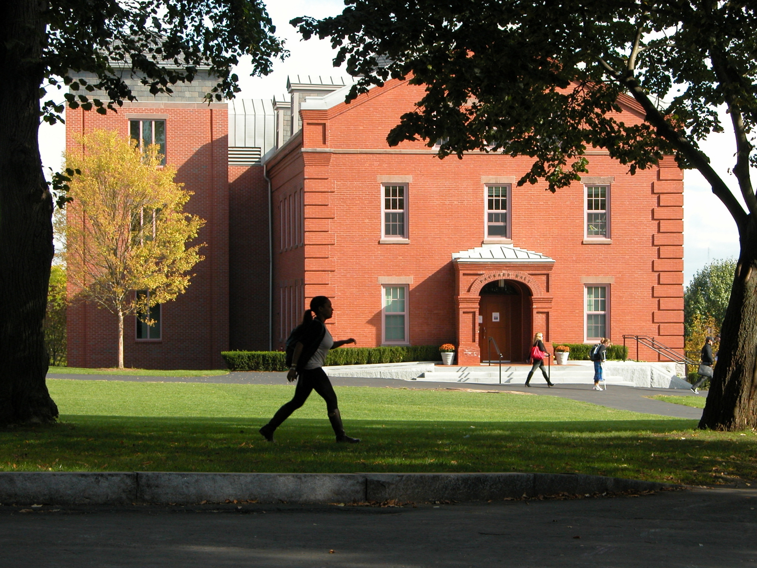   Tufts University &nbsp; &nbsp;&nbsp;   Packard Hall &nbsp; &nbsp; &nbsp; &nbsp; &nbsp; &nbsp; &nbsp; Academic Quadrangle 