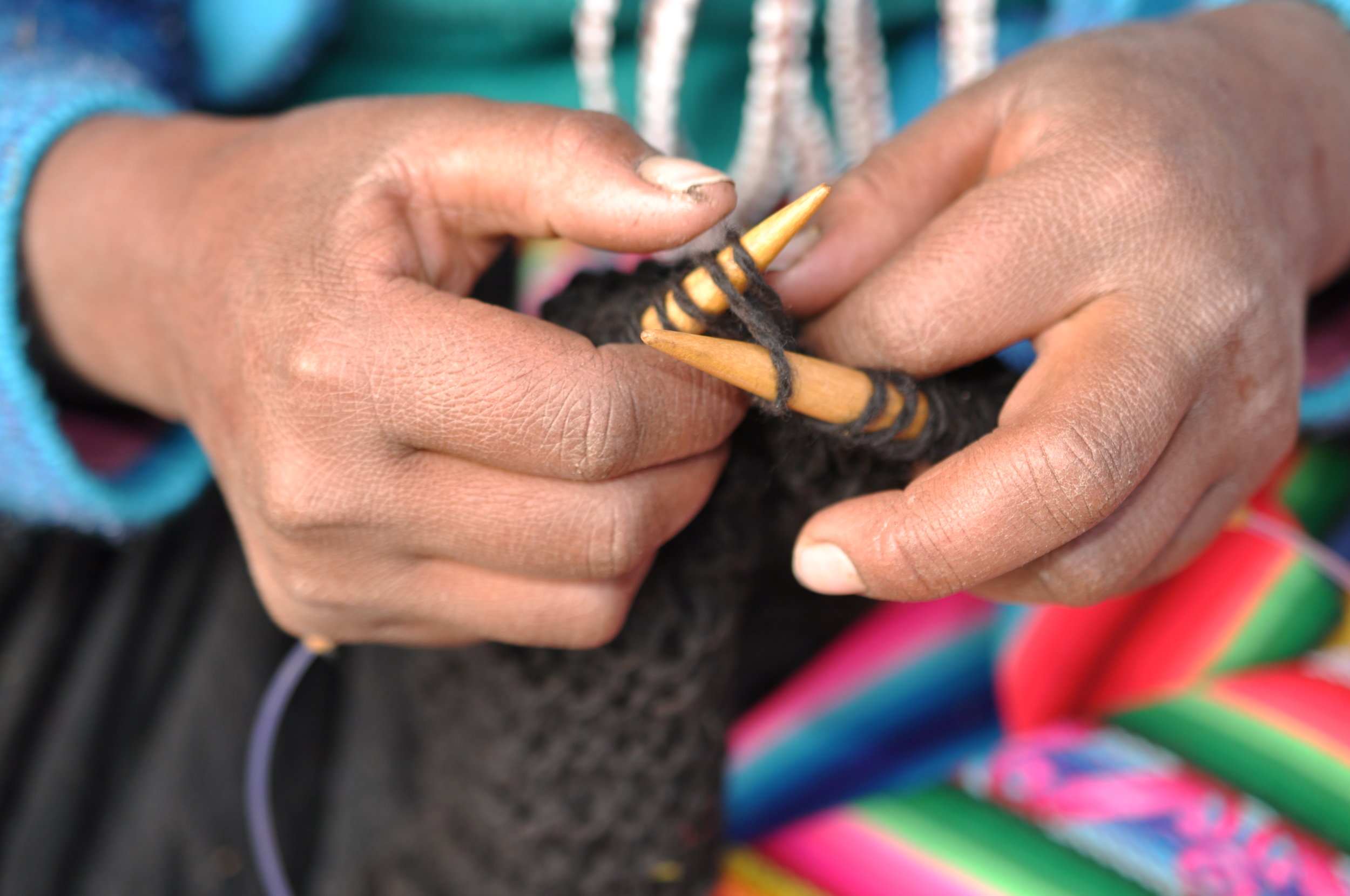 Once the yarn is ready, our talented artisans knit the beautiful pieces we share with you.