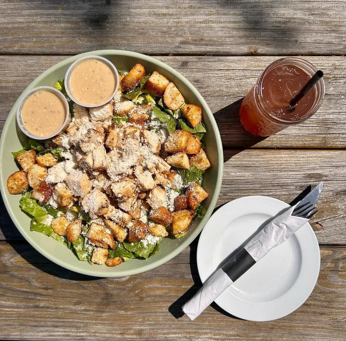 ☀️ A beautiful Sunday calls for lunch on the patio. Swing by KOP and soak it in.