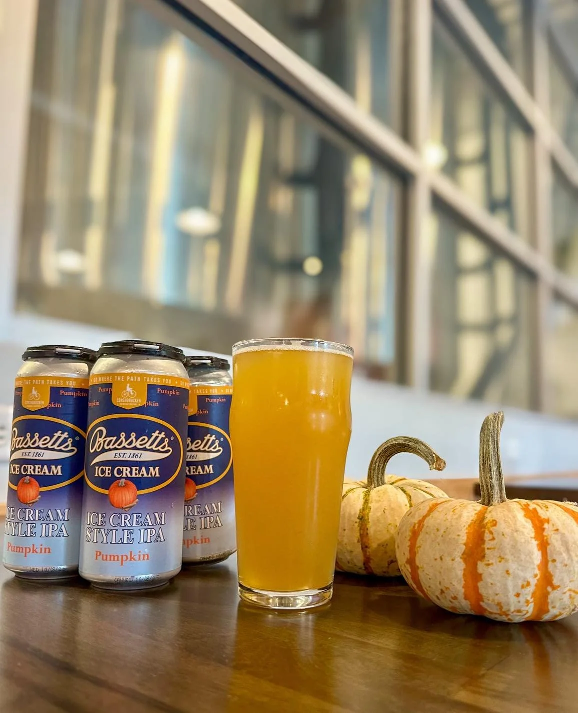 Pumpkin spice meets ice cream shop 🍦🎃

We teamed up again with our friends at  @bassettsicecream to brew 𝑩𝒂𝒔𝒔𝒆𝒕𝒕&rsquo;𝒔 𝑷𝒖𝒎𝒑𝒌𝒊𝒏 𝑰𝒄𝒆 𝑪𝒓𝒆𝒂𝒎 𝑺𝒕𝒚𝒍𝒆 𝑰𝑷𝑨 &mdash; made with their Madagascar Bourbon Vanilla Beans, real pumpk