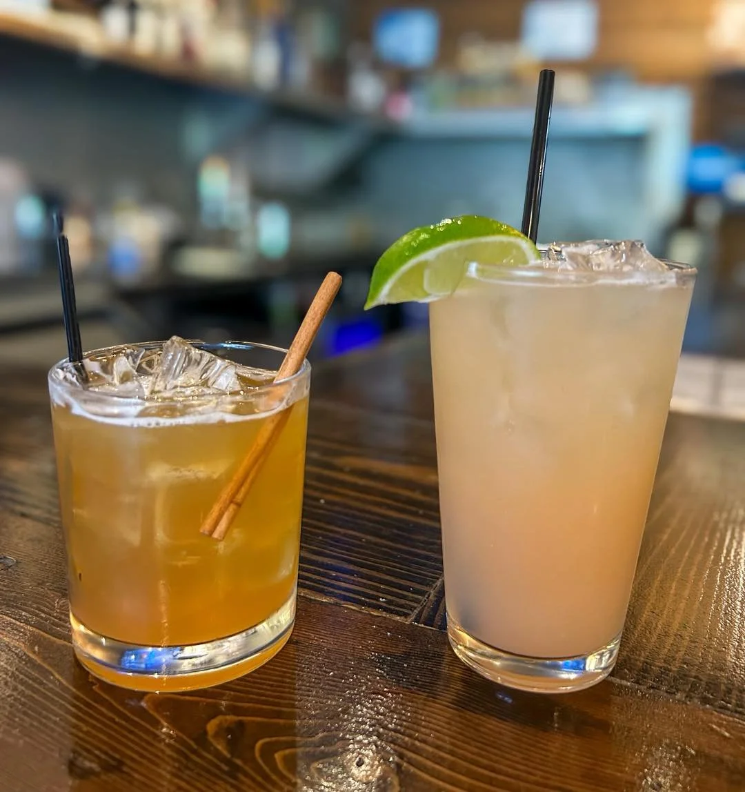 Friday calls for 𝐅𝐚𝐥𝐥 𝐂𝐨𝐜𝐤𝐭𝐚𝐢𝐥𝐬 🍂 

Apple Old Fashioned &amp; Vanilla Paloma &mdash; two of our new fall favorites at the Conshy Tap Room. Cheers!