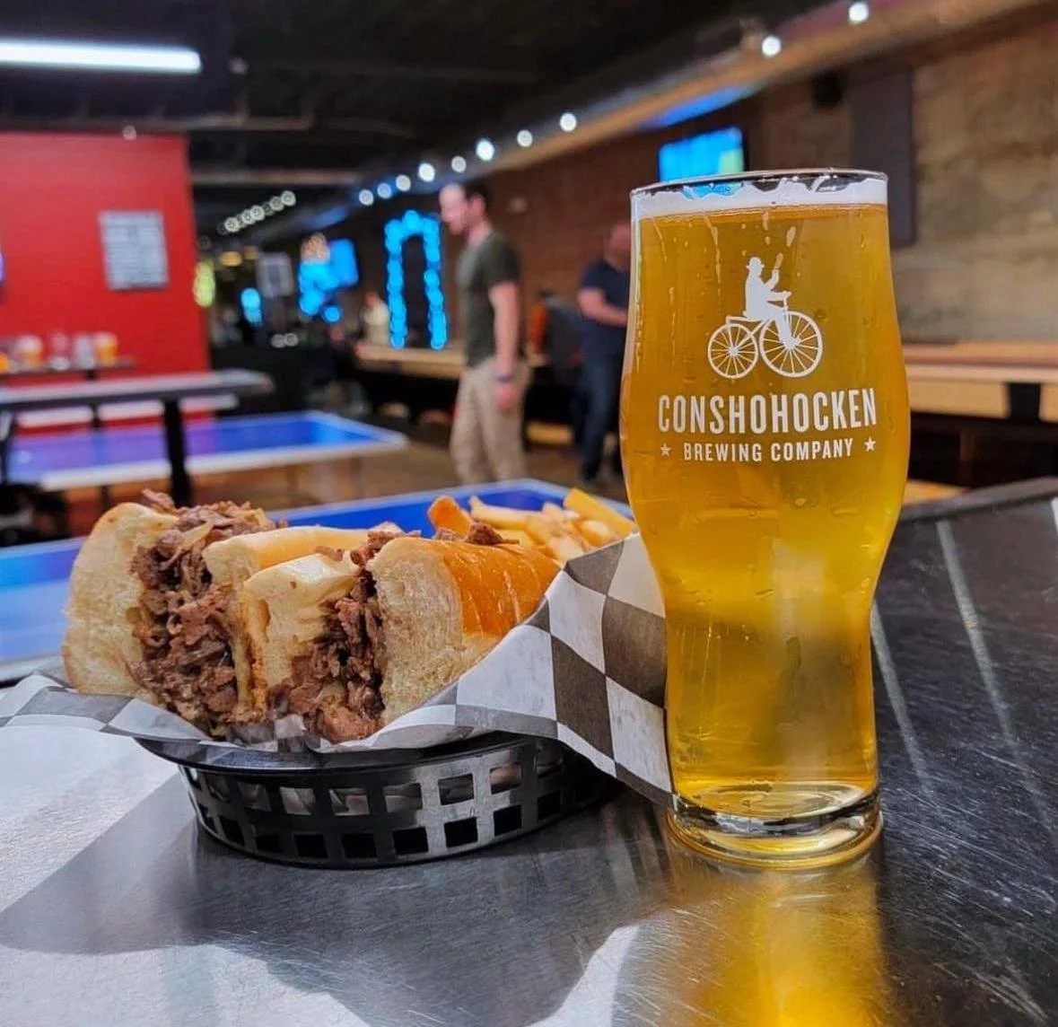 What a day, Phoenixville! Rec Room is 𝐨𝐩𝐞𝐧 𝐞𝐚𝐫𝐥𝐲 𝐚𝐭 𝟏𝟐𝐏𝐌 for Black Friday 🖤

And here&rsquo;s the plan:
🦅 Eagles game at 3 with game-time specials 
🎶 And tonight we&rsquo;ve got the last @mixtapelivemusic set of the year, along with