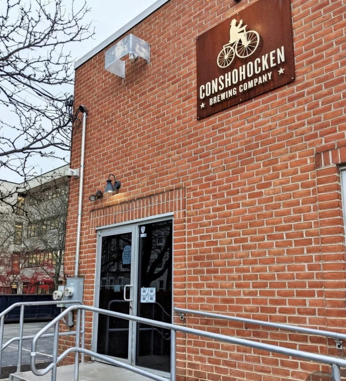 ✨ Hello, 2026 ✨
@puddlerskitchenbridgeport (12&ndash;10 PM) and @conshohockenbrewingconshy (3&ndash;9 PM) are both open today. Come celebrate the start of the new year with us. 🍻