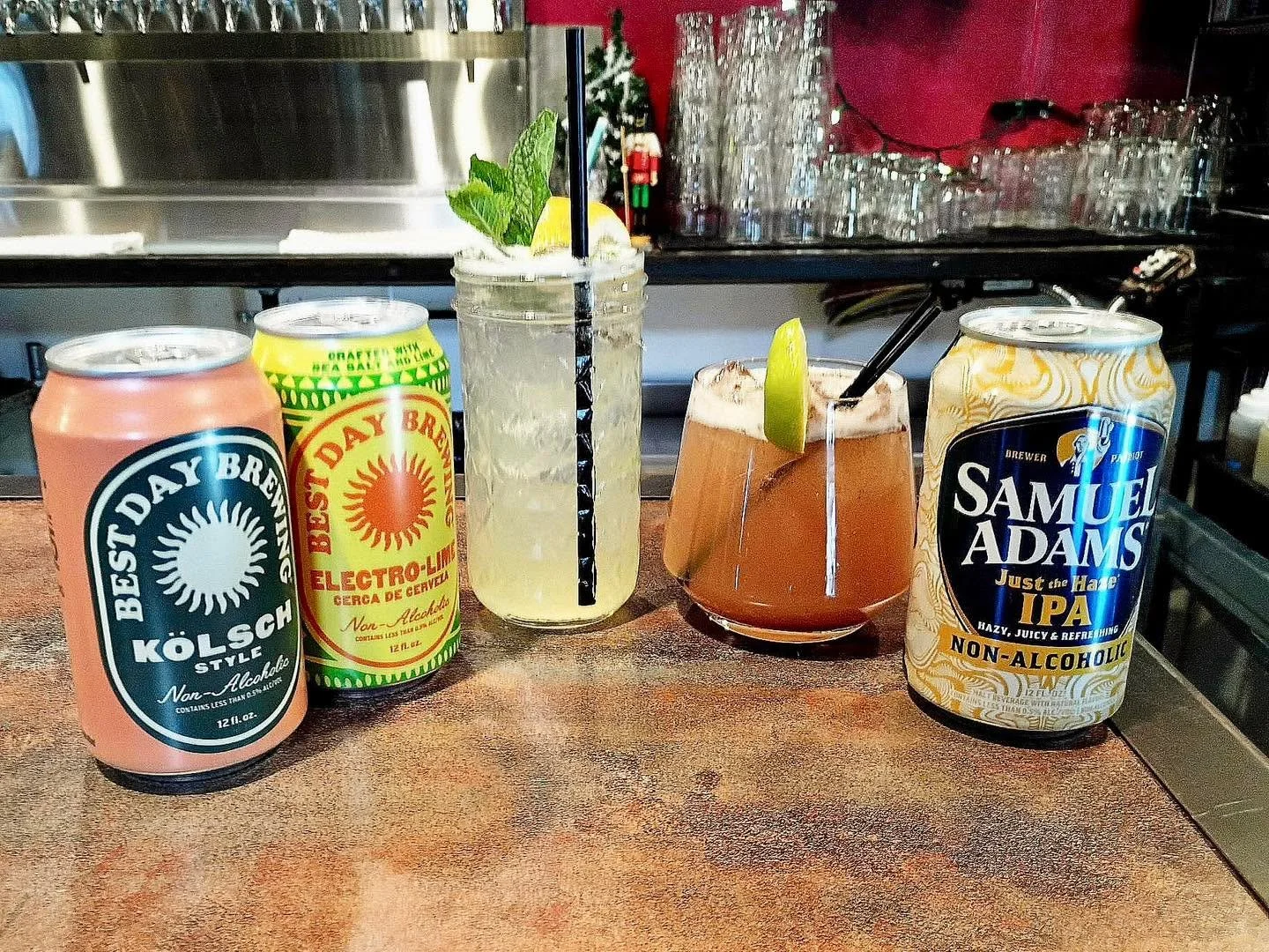 Mocktails and N/A beers are part of the lineup at PK&amp;T 🙌 Delicious zero-proof options to pair with lunch, dinner, or a night out