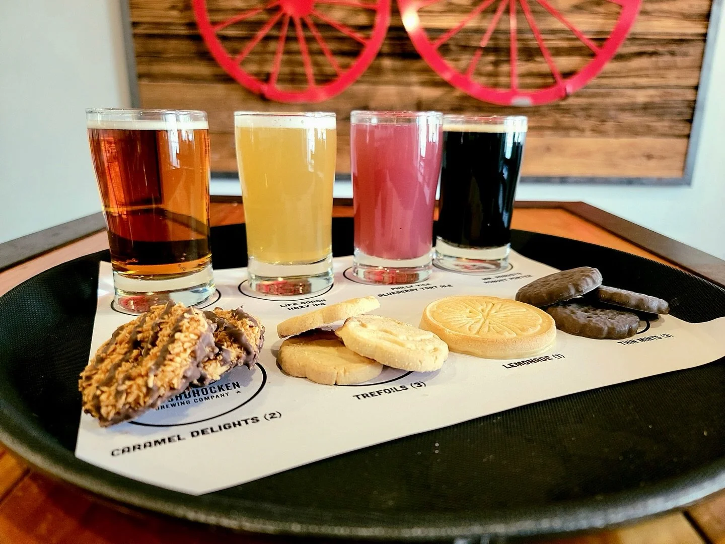 Girl Scout Cookie Flights are back 🍪🍻 Because cookies are great&hellip; and cookies with perfectly paired Conshy beer are even better.

Available while supplies last at all locations, this years pairings are:

🍺 Puddlers Row ESB + Caramel Delights