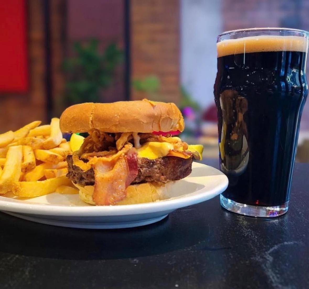 Burger. Fries. Beer. ✅

It&rsquo;s Burger Wednesday which means all of our delicious burgers are half off! (dine in only). And if you come by during Happy Hour (Tues&ndash;Fri, 4&ndash;6 PM), it&rsquo;s $1 off all drafts + Stateside &amp; Surfside ca