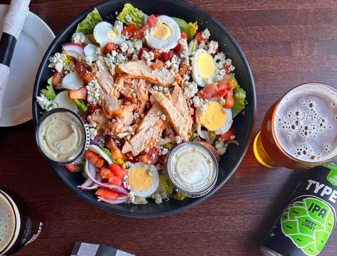 Dinner, drinks, and Trivia tonight 🥗🍻🧠

The Town Cobb Salad with grilled chicken, gorgonzola, and bacon is a solid way to start the night. And then stick around for trivia at 7.