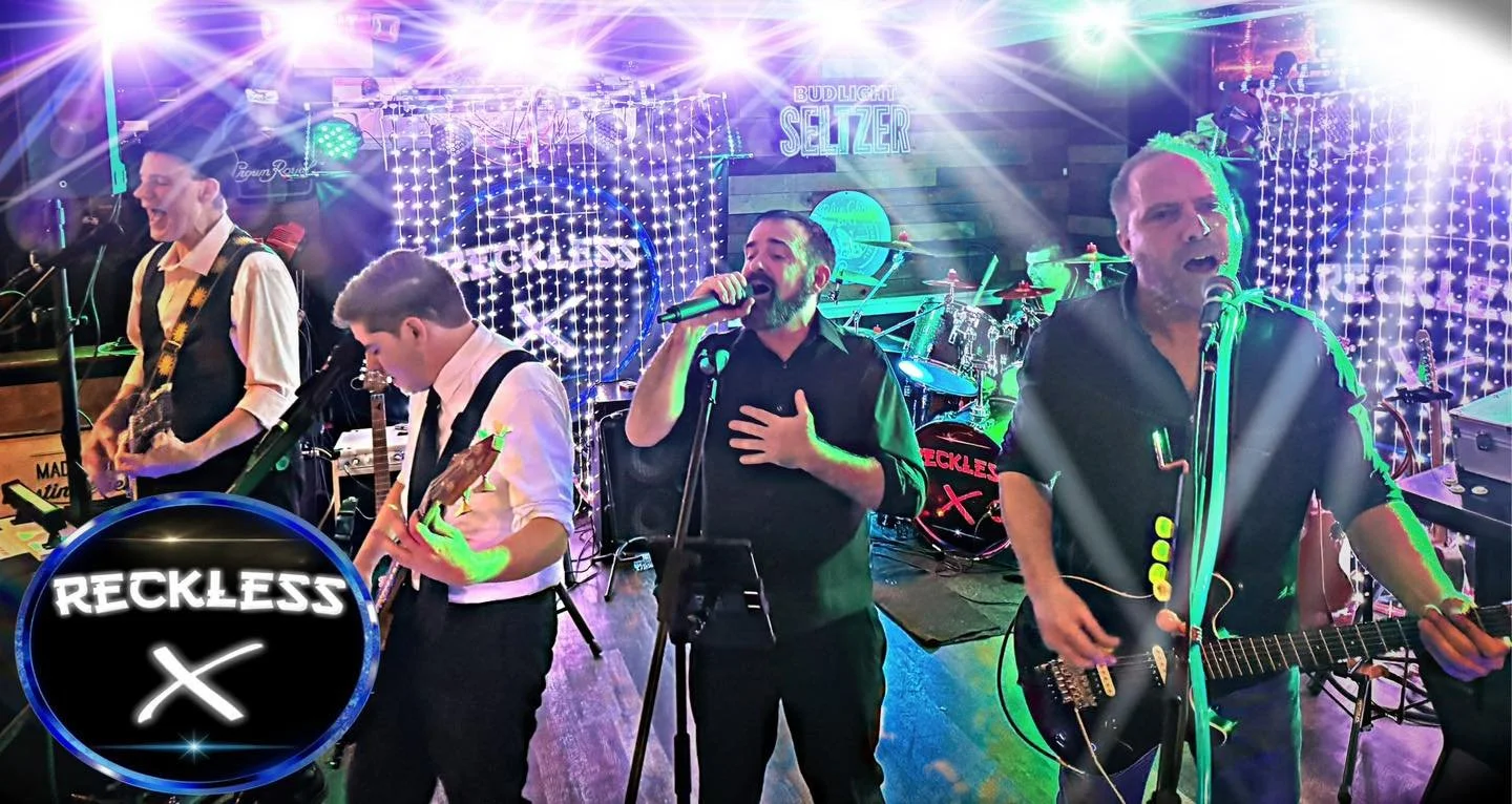 Live music tonight at Rec Room 🎸

@recklessx_band is bringing high-energy dance hits and mashups to Bridge Street tonight.

🎟 soundbankphx.com
🚪 Doors 7 PM
🎶 Music 8&ndash;11 PM
👨&zwj;👩&zwj;👧&zwj;👦 All ages welcome

Come grab dinner and a dri