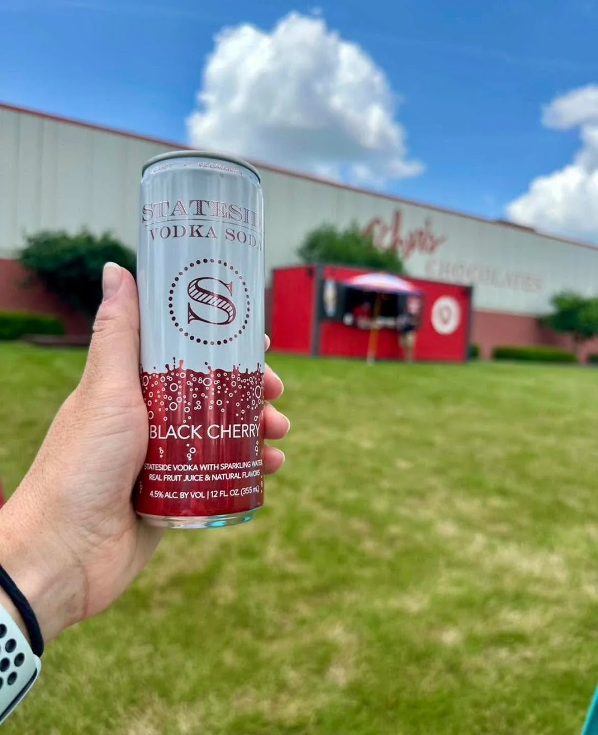 Beer garden season is in full swing! ☀️

Join us Saturday, June 13th from 12&ndash;7 PM at @asherschocolates in Souderton for cold beer, canned cocktails, N/A beverages, lawn games, chocolate treats from the Ashers&rsquo;s factory store, and deliciou