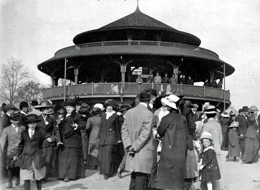 Pavilion 1913_cropped1.jpg