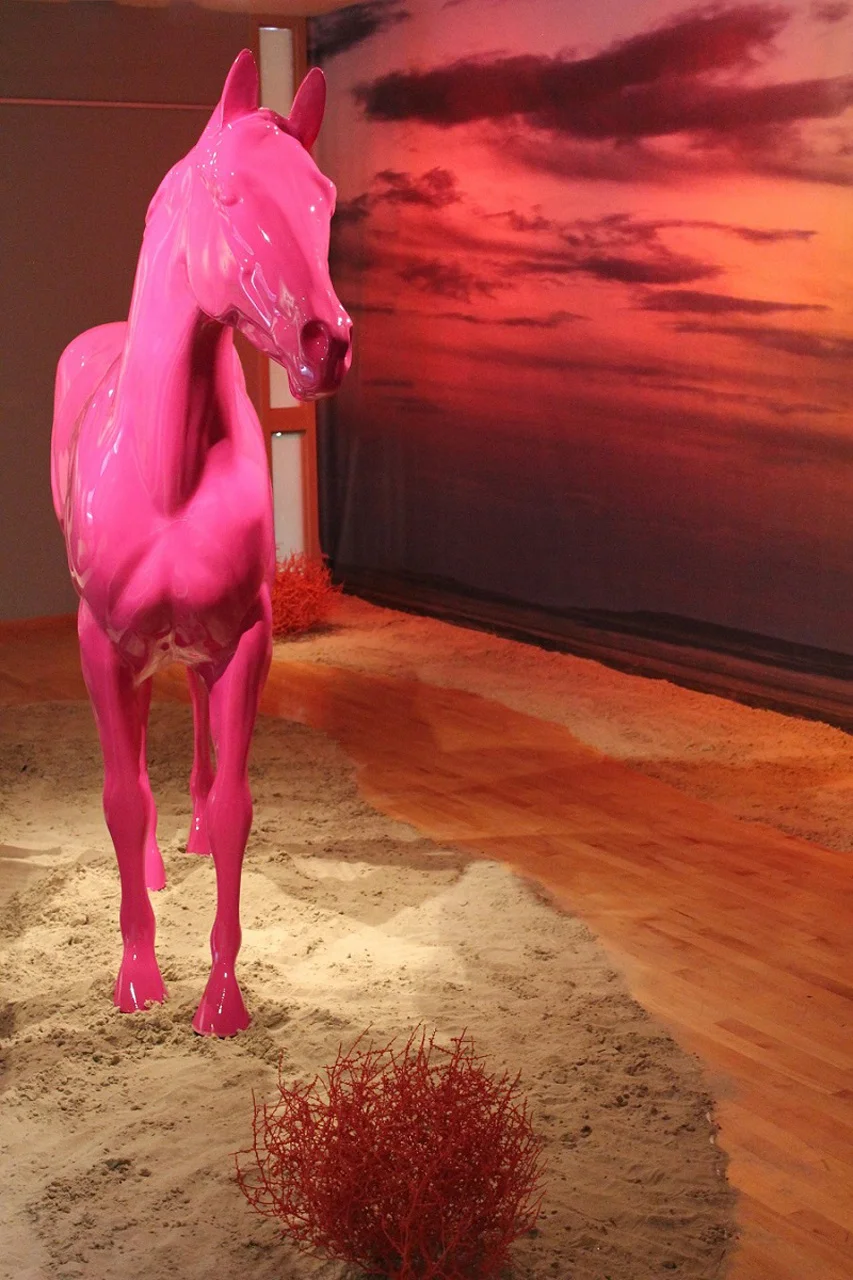 A SPACE IN TIME, specialty municipal installation, 32'x28'x11', close up view_lauraphelpsrogers.jpg