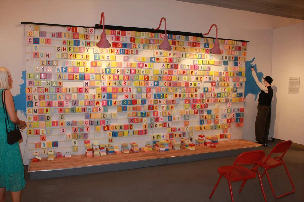interactive event installation 1100 pieces_ laura Phelps rogers.jpg