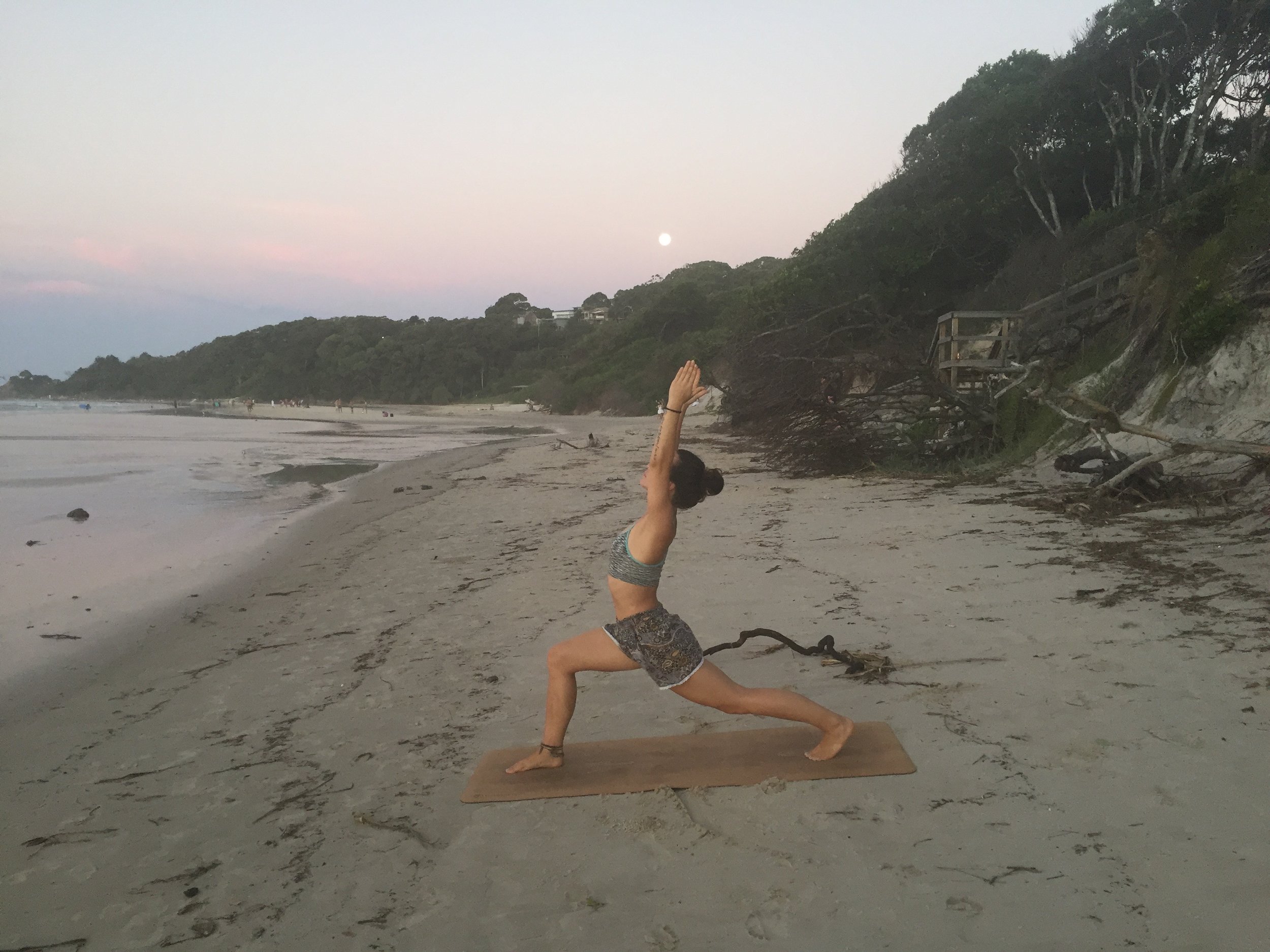 Saturdays are our day off here at Krishna Village so I grabbed the opportunity to go for a drive to Byron Bay where I had an amazing yoga session sending my gratitude to the full moon.