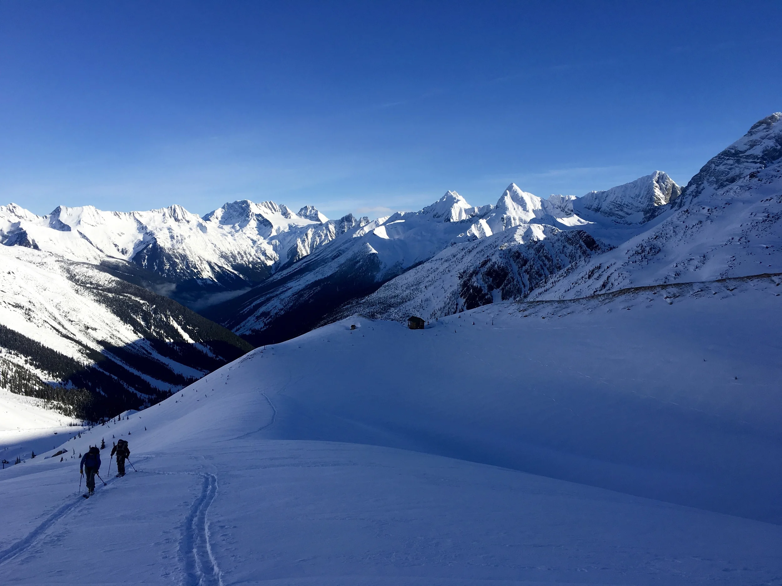 Asulkan Valley early morning start Photo: Zach