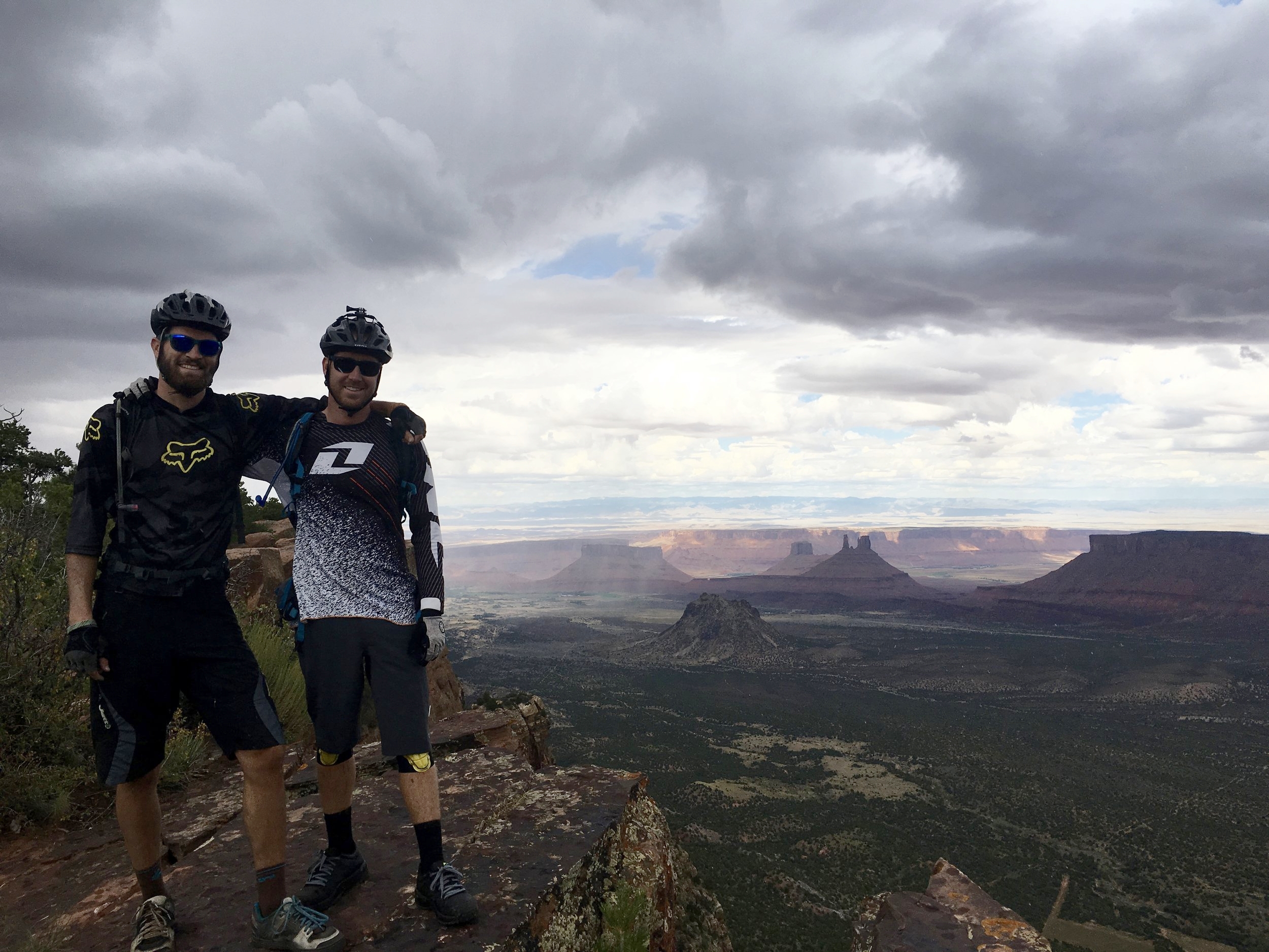 Lower Porcupine Rim overlooking Castle Rock Photo: Kim Dewalt