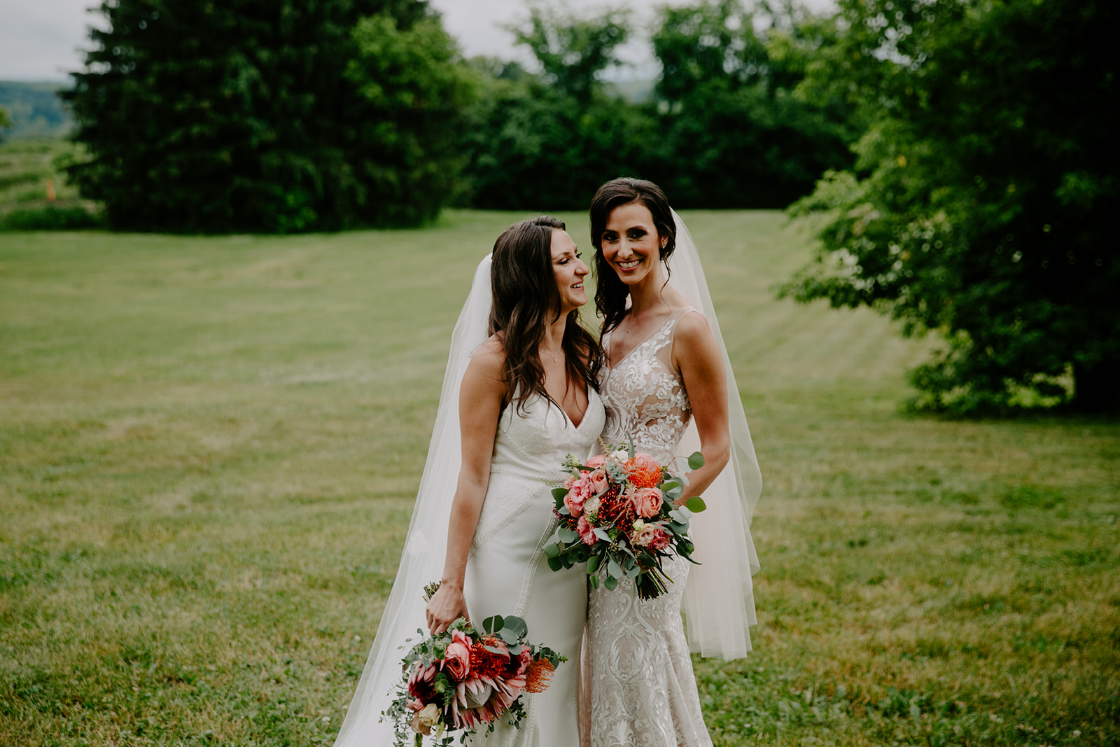WmHBuckleyFarmWedding_ChelseyAlyssa_TowardsTheMoon-44.jpg
