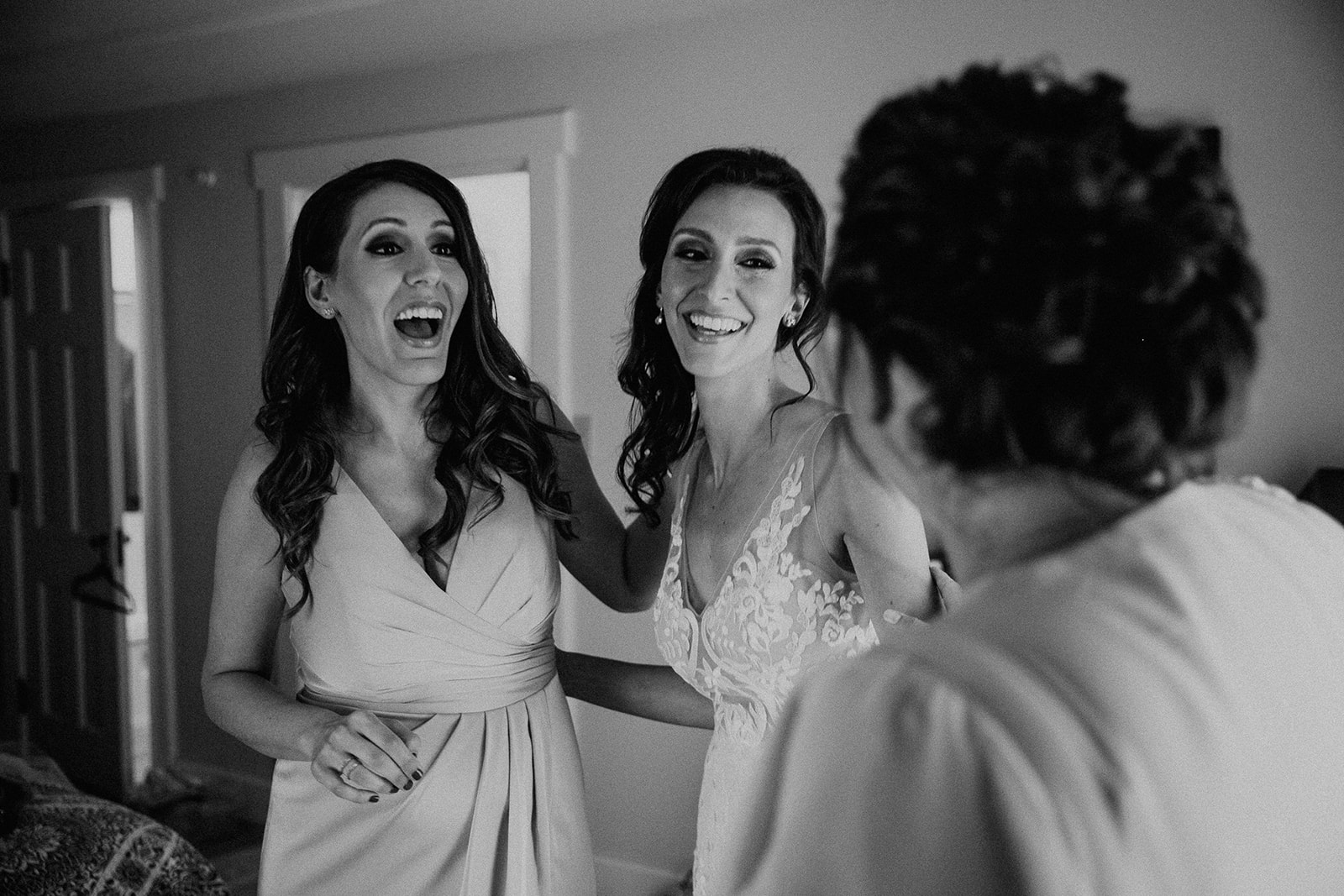 WmHBuckleyFarmWedding_AlyssaChelsey_GettingReadyFirstLook-50.jpg