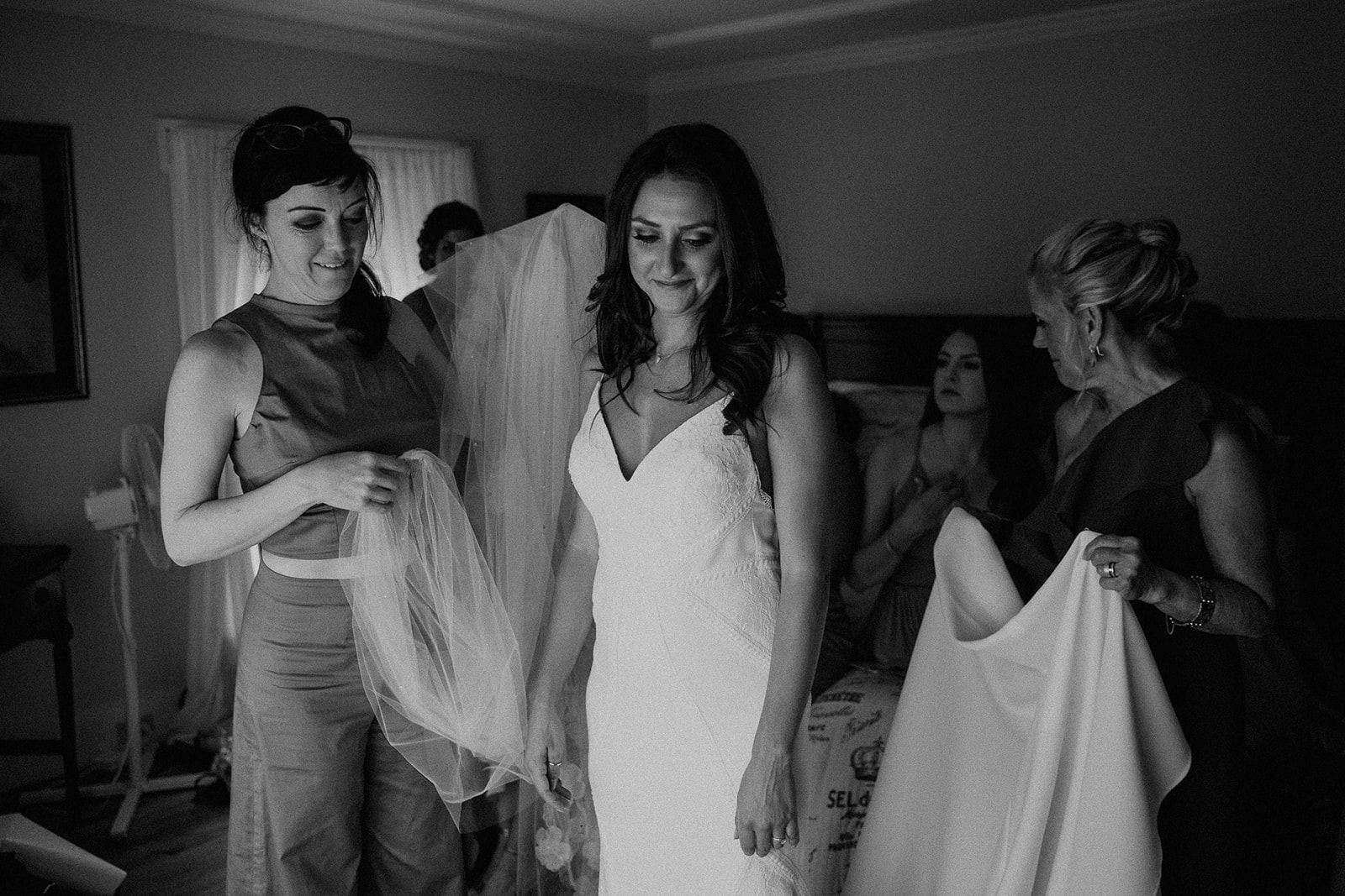 WmHBuckleyFarmWedding_AlyssaChelsey_GettingReadyFirstLook-80.jpg