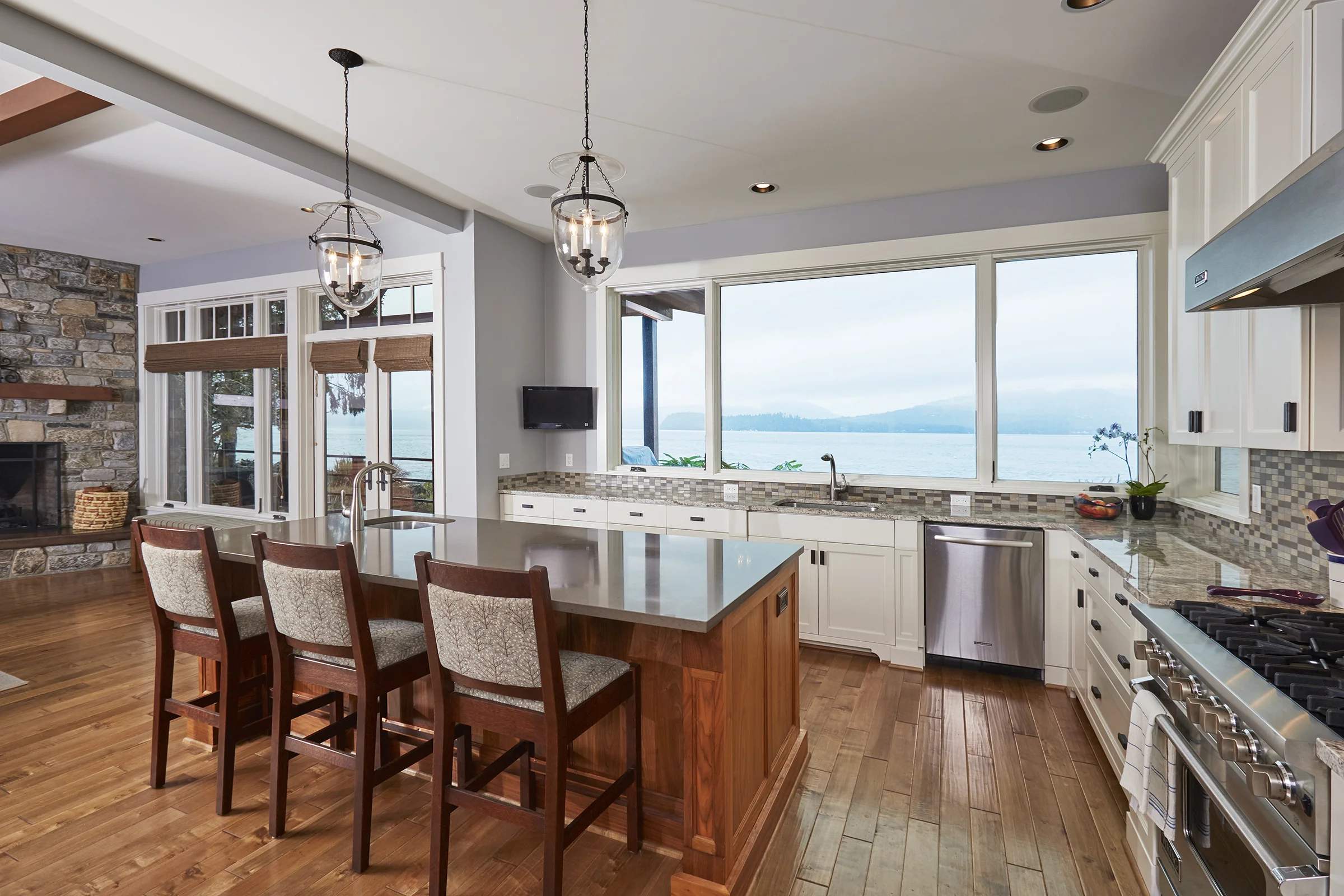 kitchen1.jpg