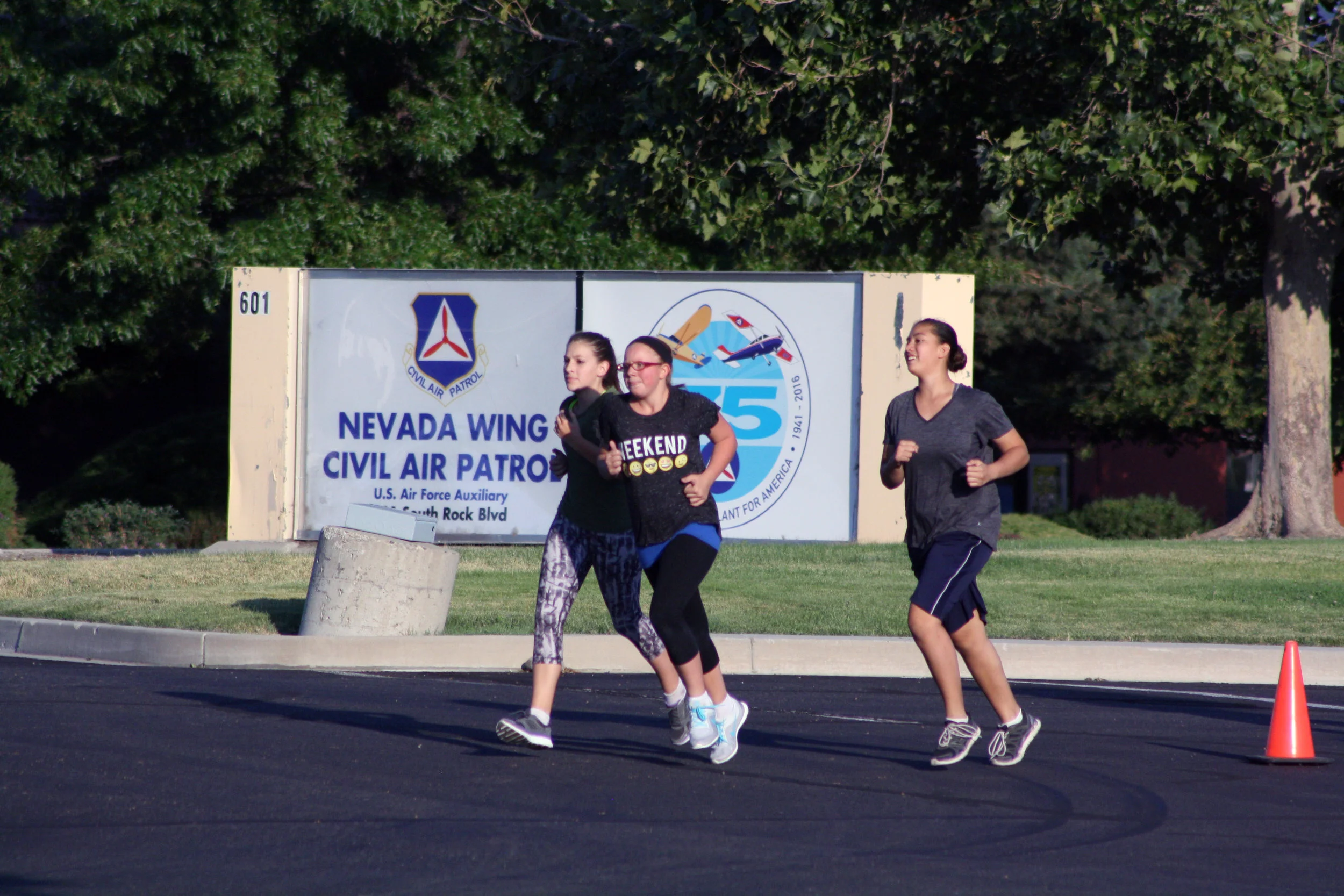Runners 2.jpg