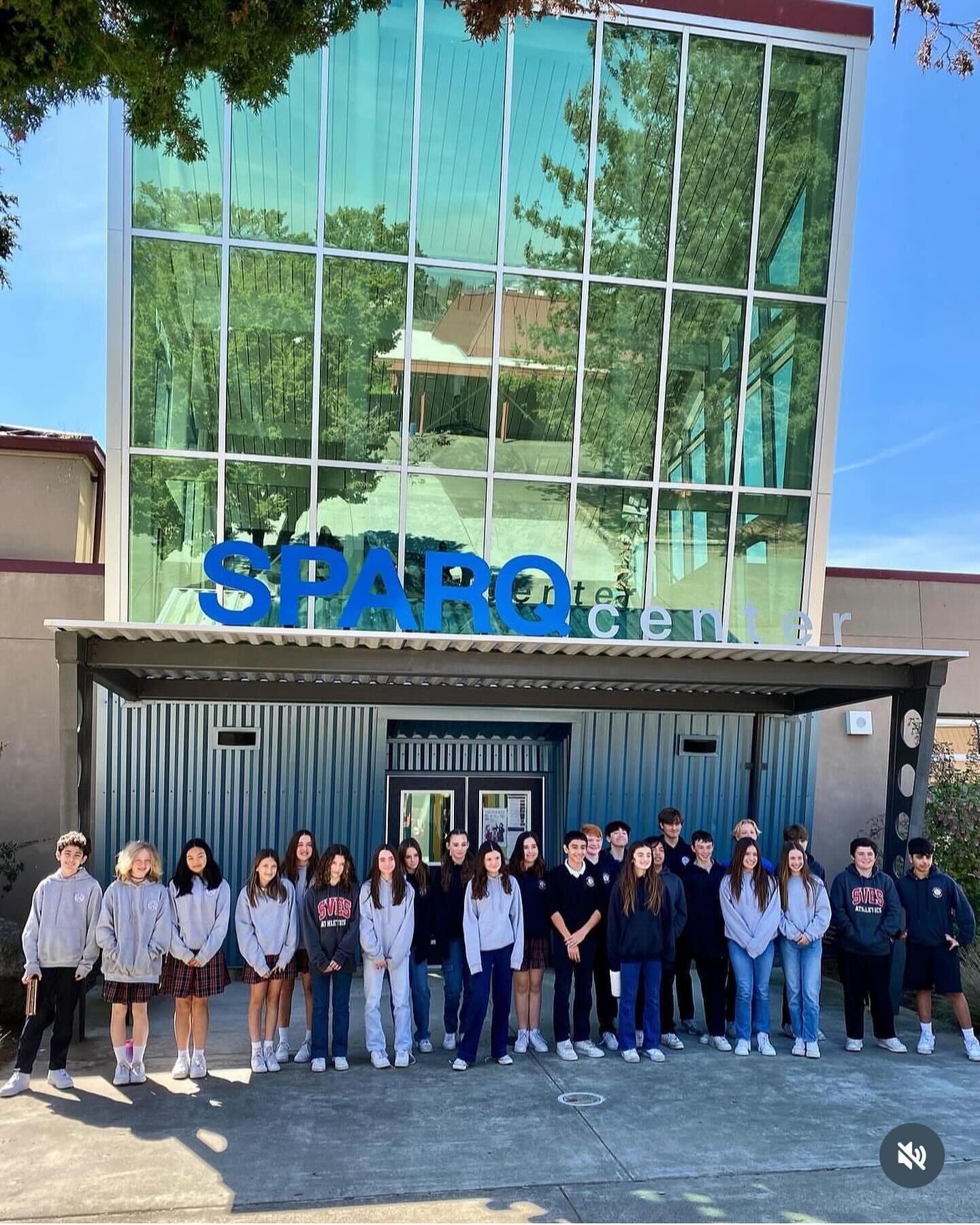 St Vincent de Paul 7th graders today at SPARQ for a planetarium show. Great group of curious kids from Petaluma. Thanks to teacher Elisa King for going out of their way! 🌟 🌎 
#sparqatphs #pinerhighschool