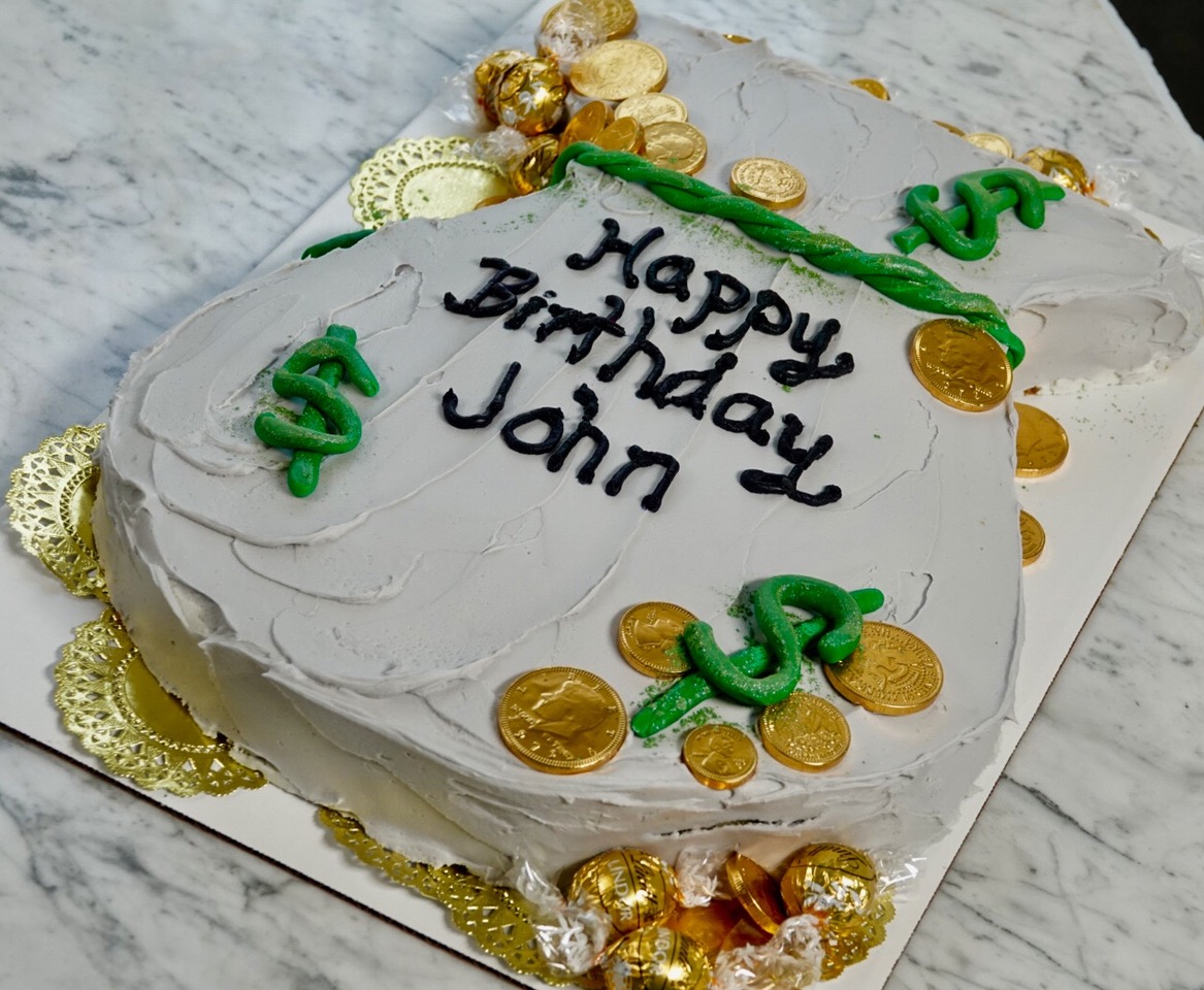 Money theme cake.jpg