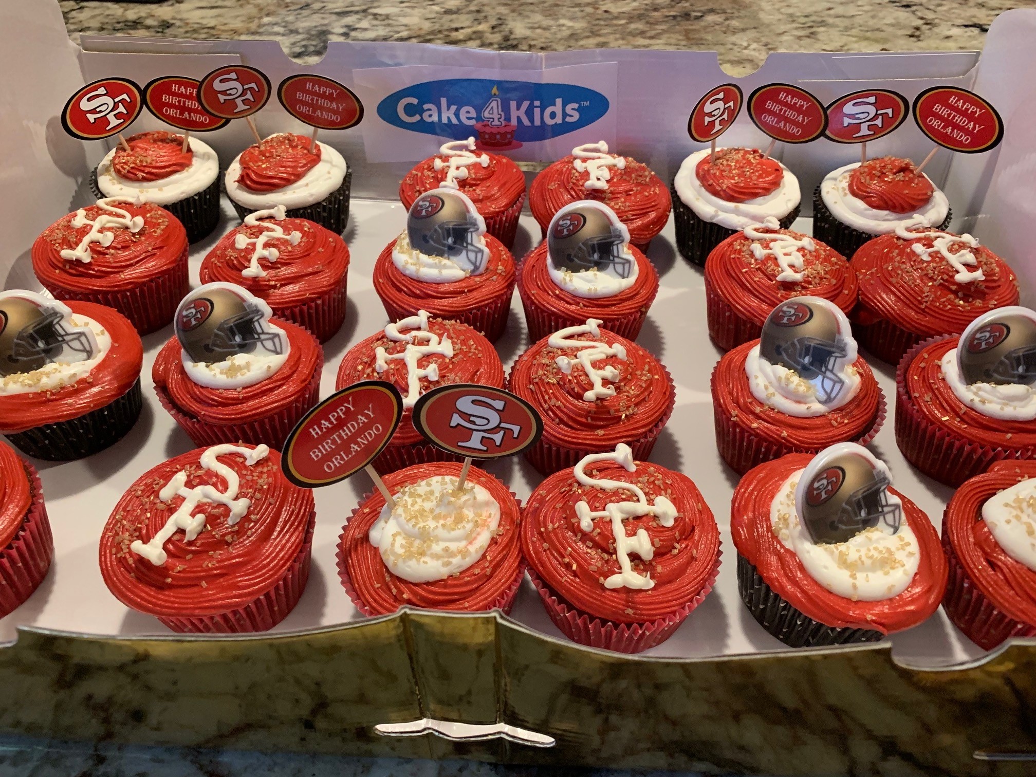 49ers cupcakes.jpg