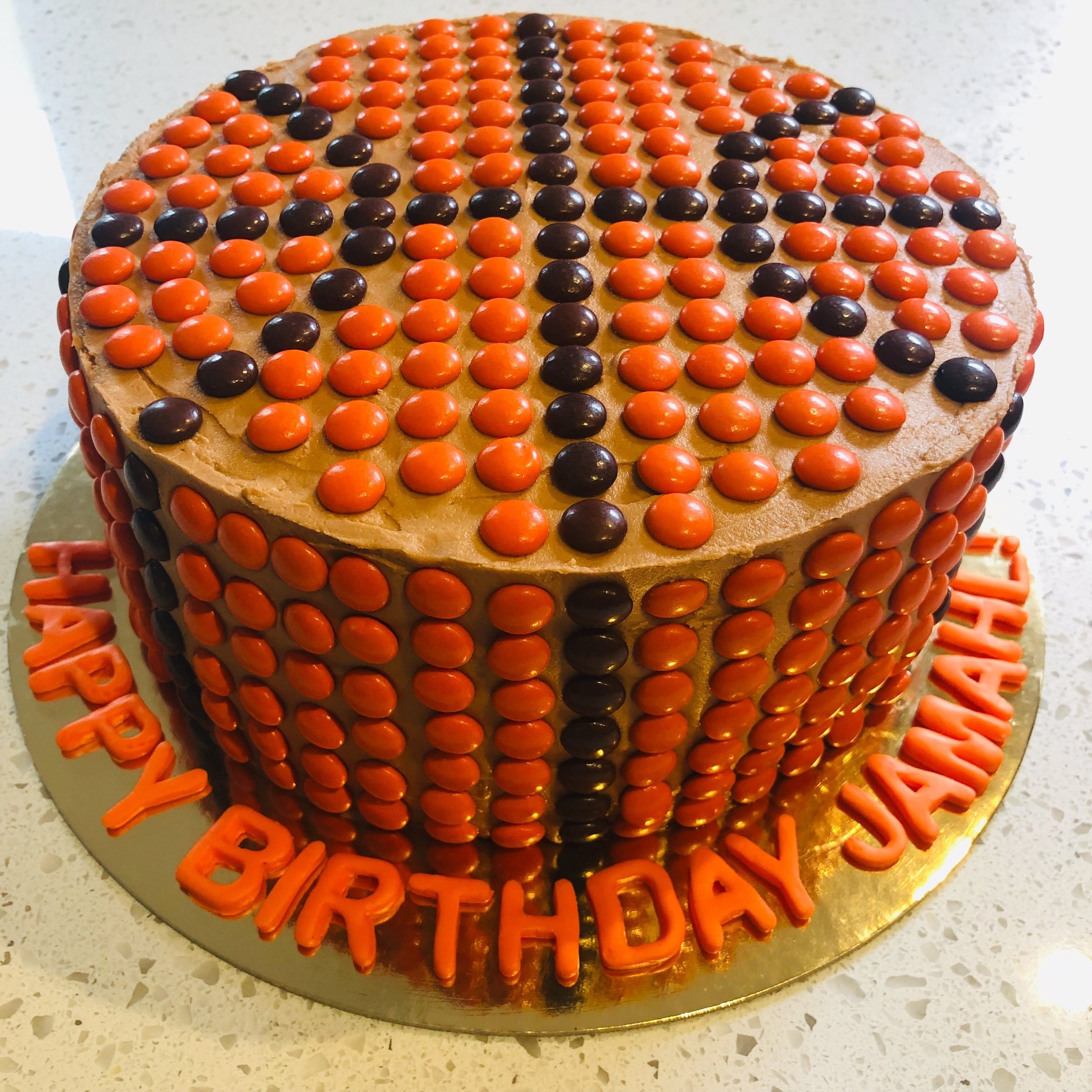 Basketball cake.jpg