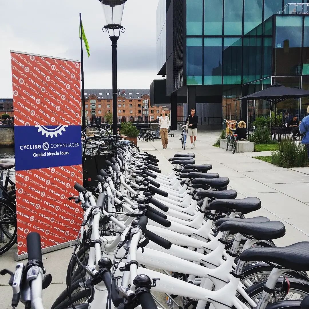 Is there anything better to start the week with syle than riding a cool bike ? &nbsp;🚴🏼

#rideinstyle #cyclingcopenhagen #activecopenhagen #mondaymotivation #wonderfulcopenhagen #biomega