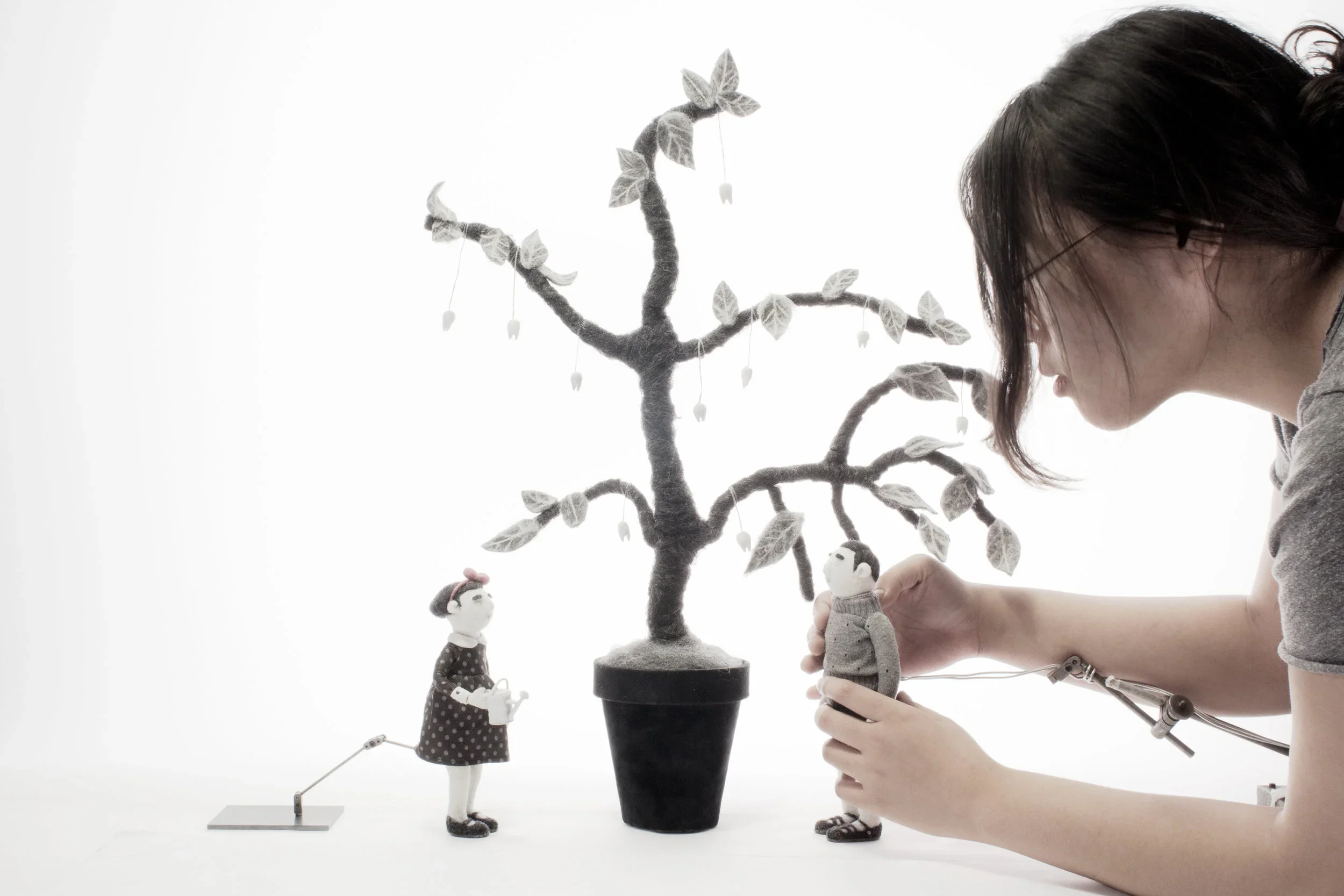Sister_Production+Photo_02.webp