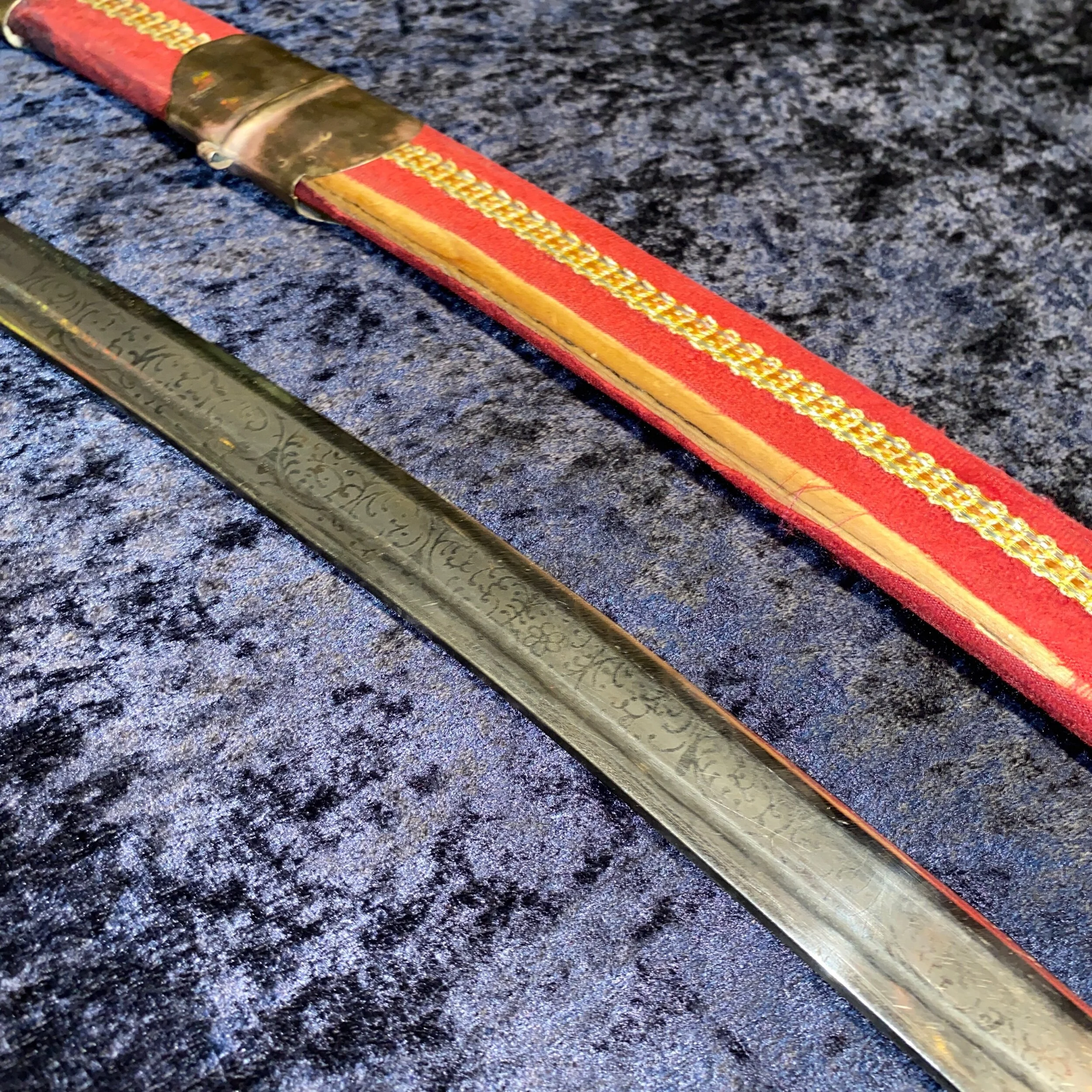 9D75A903-439A-4198-BAEB-DCBFCAC95564