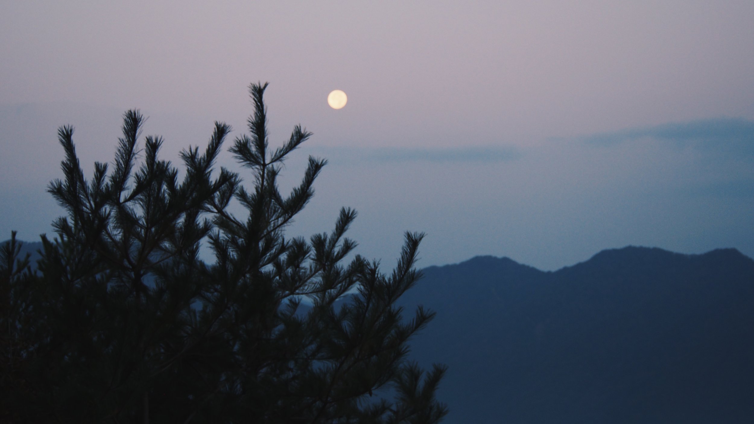 The moon in the morning sunrise