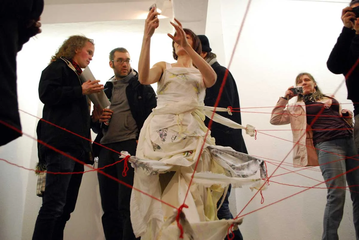 Interactive performance by Adi Liraz & Sanija Kulenovic GDW, Bremen 2014 Photo by: Mari Poller
