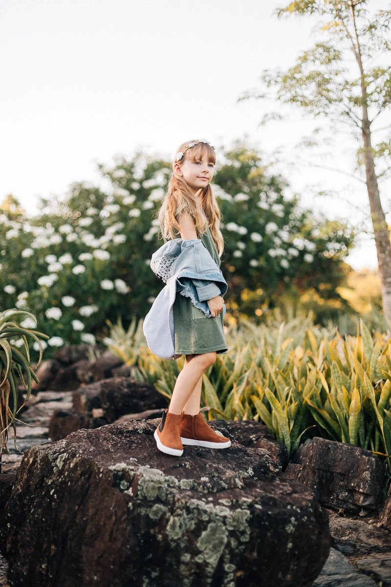 Brisbane Model Photographer Stacey Russell || Professional Australia Fashion Photography Modelling Photoshoot || Model portfolio image of blonde girl standing on rock in gardens (Copy)