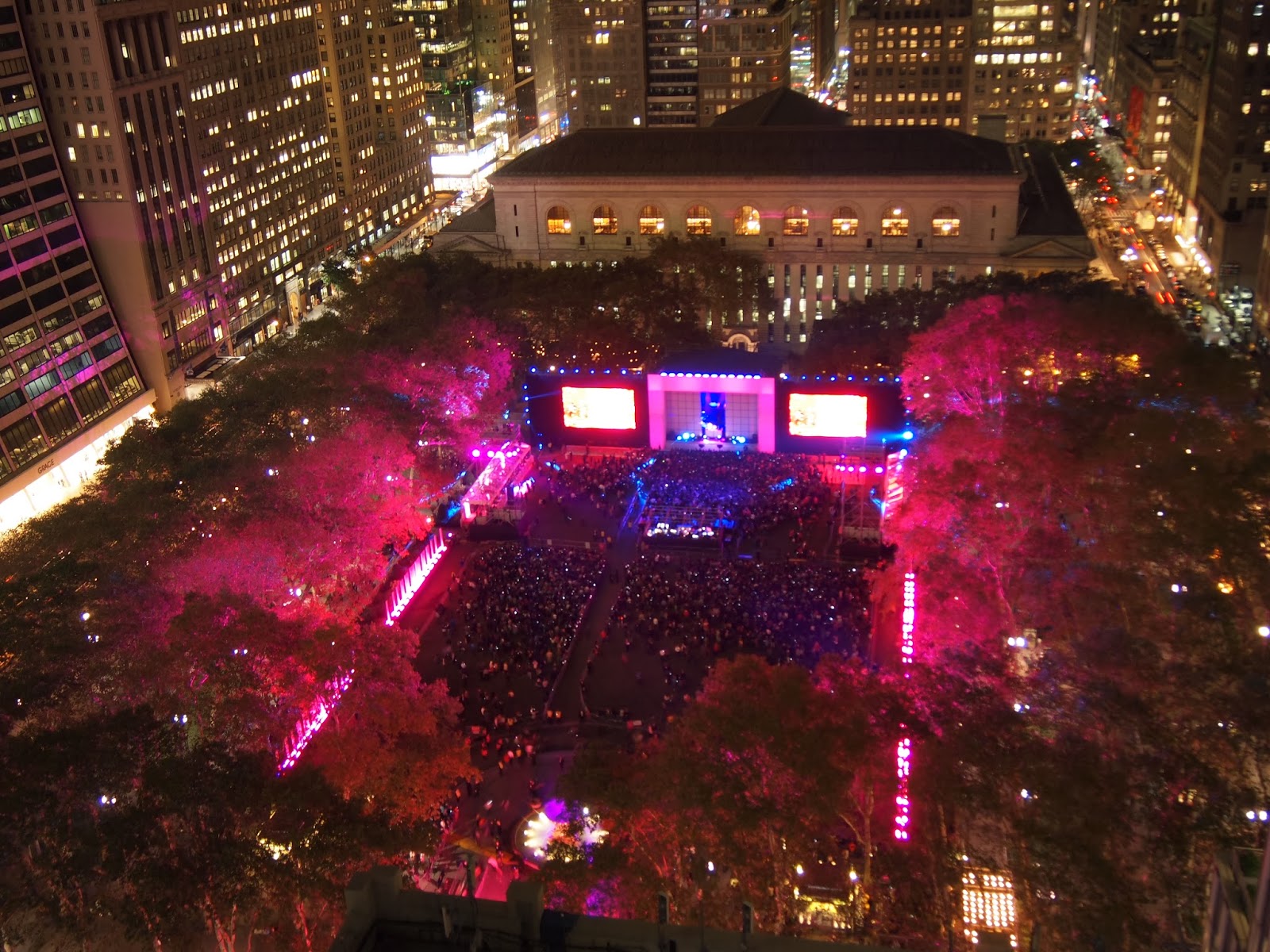 T Mobile - Shakira - Overhead - 2013-10-09 (6).JPG