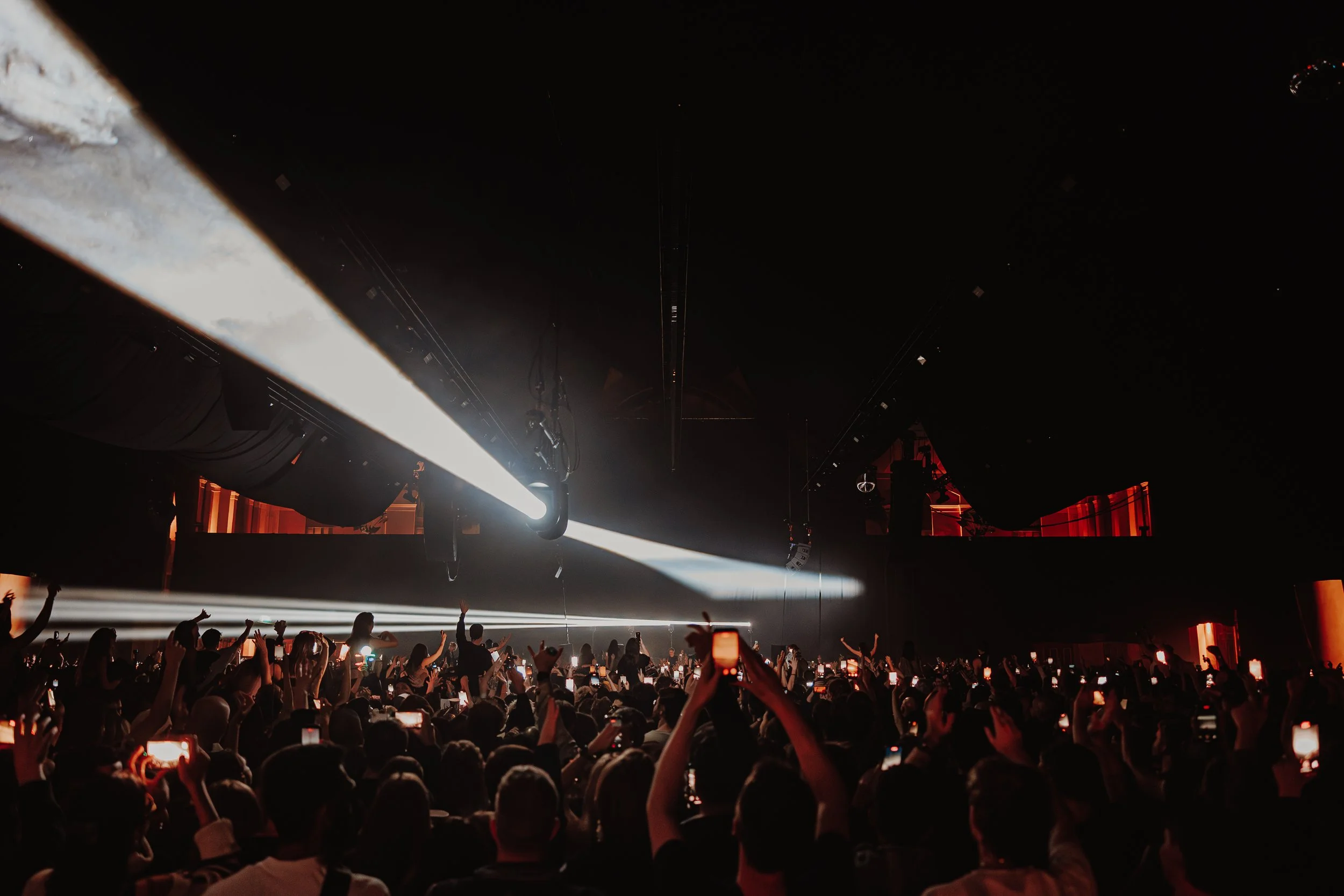 Ed Warren - Four Tet - Ally Pally - 22nd November 2025 by Luke Dyson - LD3_0491.jpg
