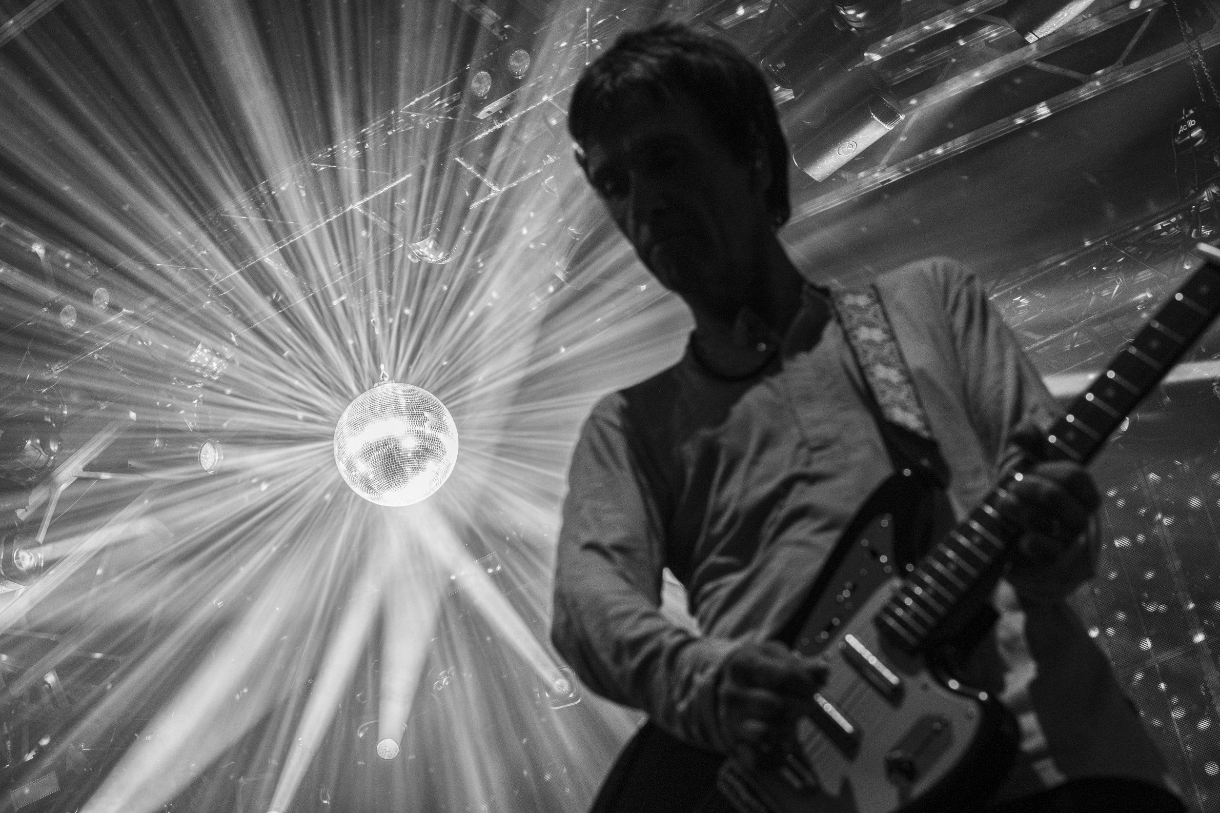 JohnnyMarr_CastlefieldBowlManchester_AaronParsonsPhotography2_mediumres_42.JPG
