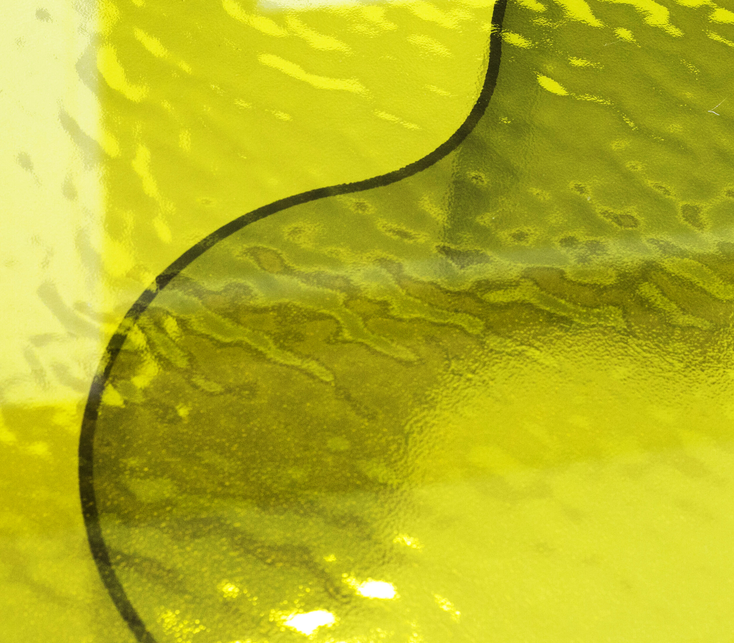 Table jaune 1.3.jpg