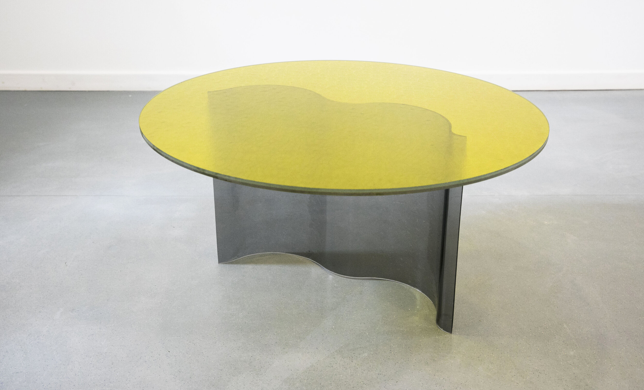 Table jaune 1.5.jpg