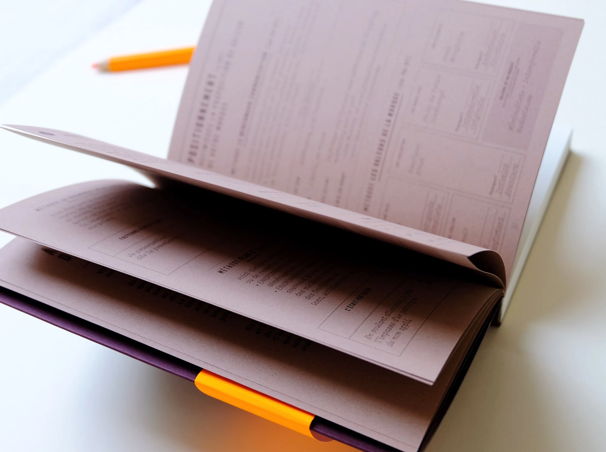 carnet-pour-entreprendre-papier-almond.jpg