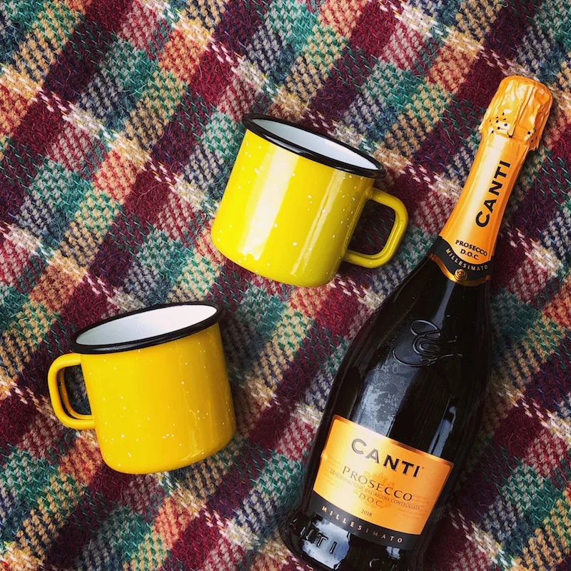 Cheap fizz in tin cups FTW!