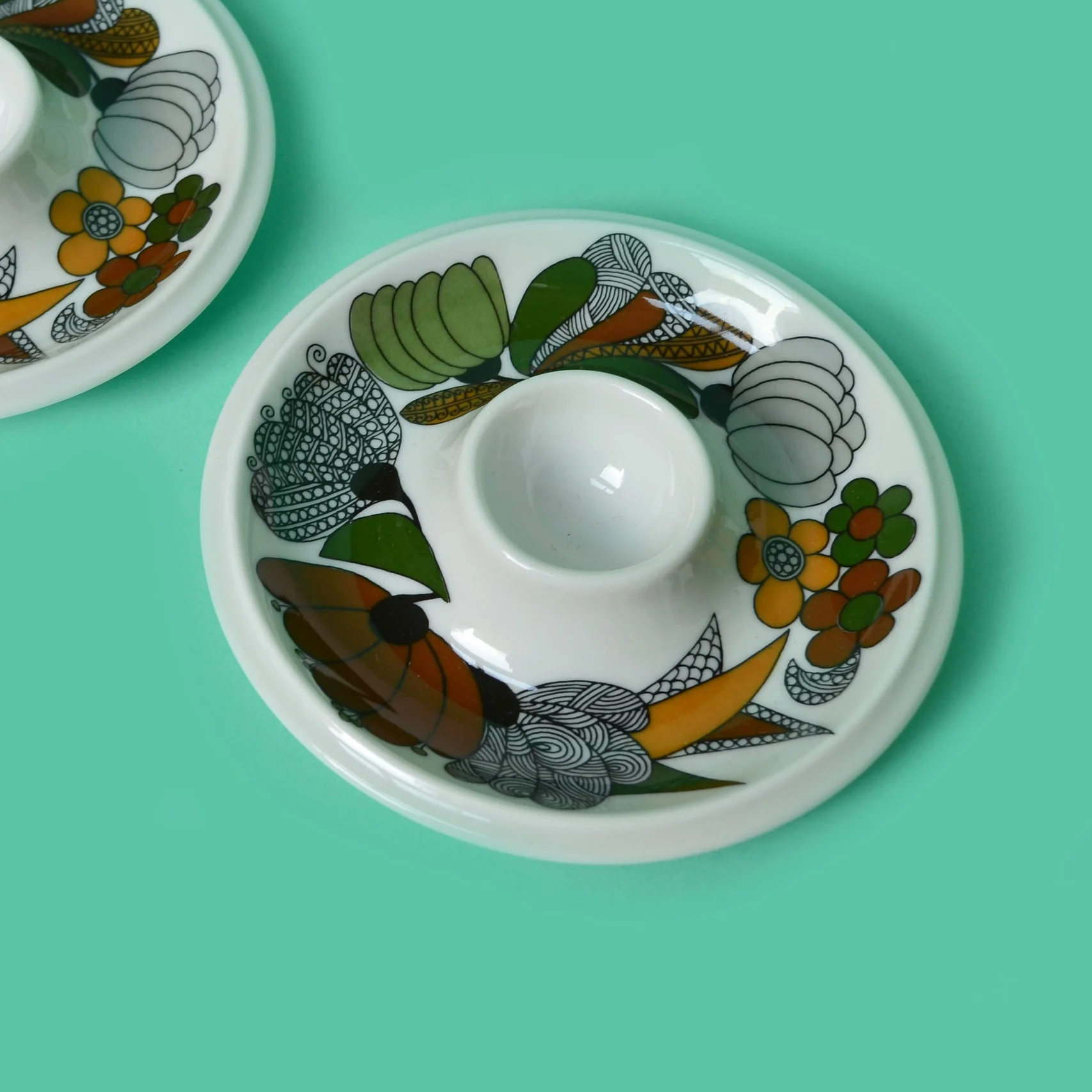 egg plates4.jpg