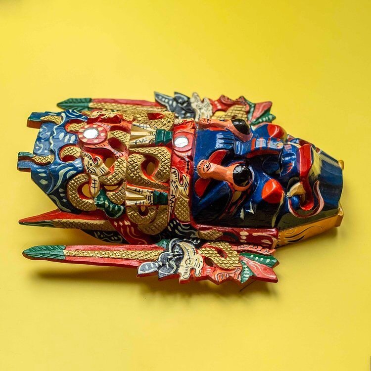 We have a lot of new masks in our website, this is one of them, and it is full of colourful details, perfect as a statement piece on your wall! This Chinese folk art mask is made in wood, hand-carved and hand-painted for Nuo opera- Dixi (local drama)