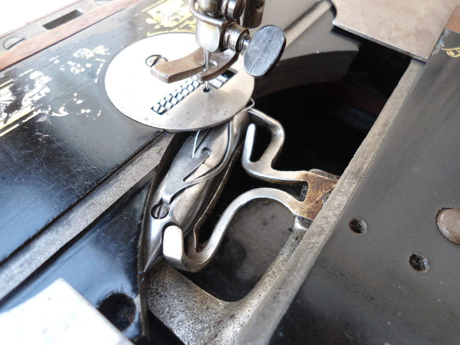 Singer 28 k. Oscillating shuttle