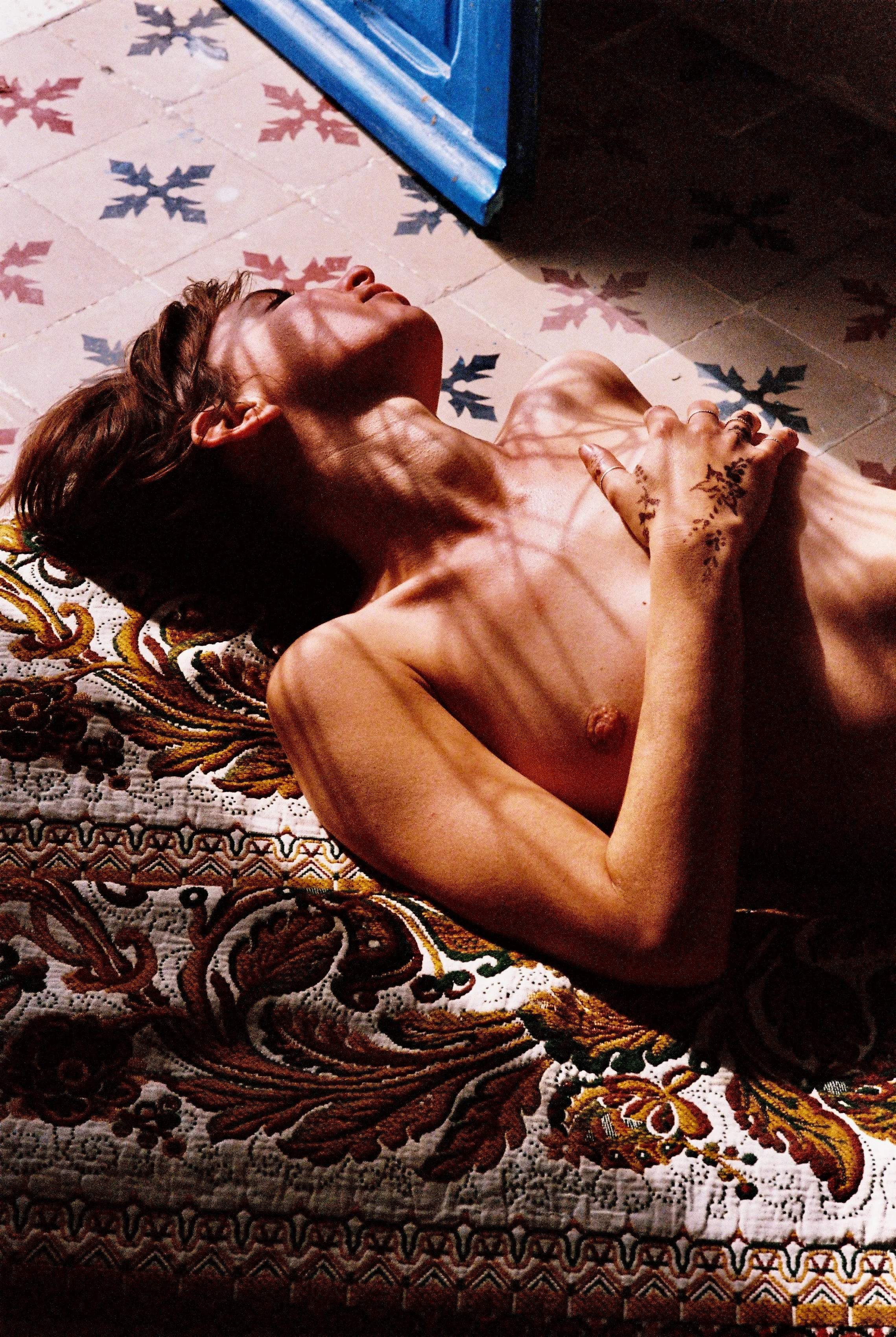 nu portrait banquette.jpeg