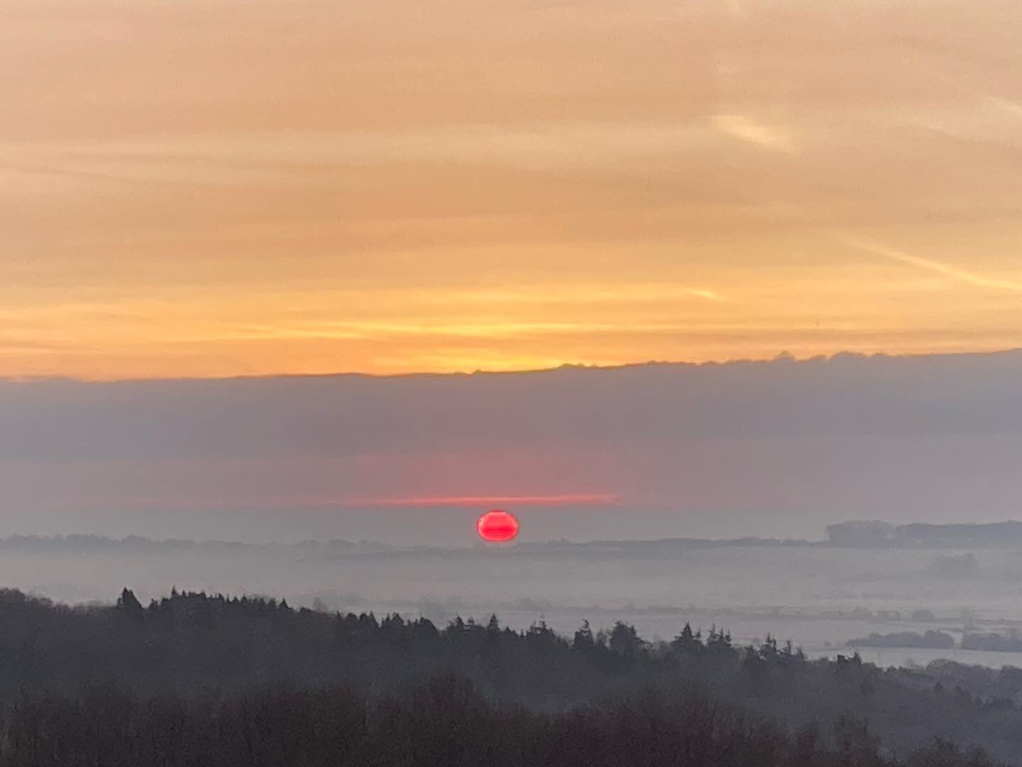 Wonderful winter sunrise over looking the Valley from The yurts and Safari tent.  We are looking forward to the new season ahead with our super cool new booking system and for welcoming new and regular guests. We have some exciting things happening a