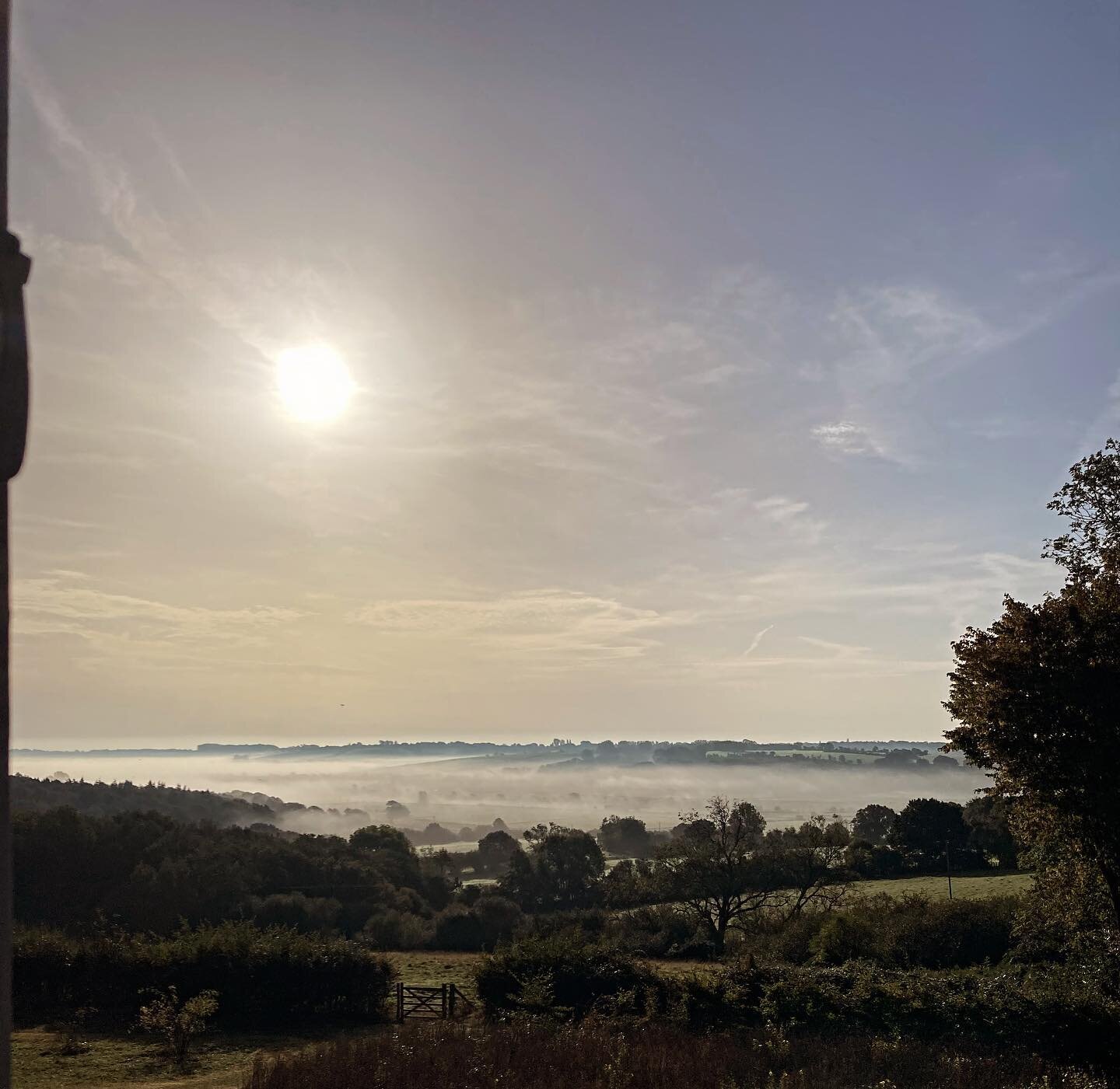 October sunrises here @barefootyurts Last minute availability for next weekend 27th October. 10% discount. Please get in touch via emailing barefootyurts@icloud.com  #october #lateavailability #sunrise #staycation #uniquestays #beautifuldestinations 