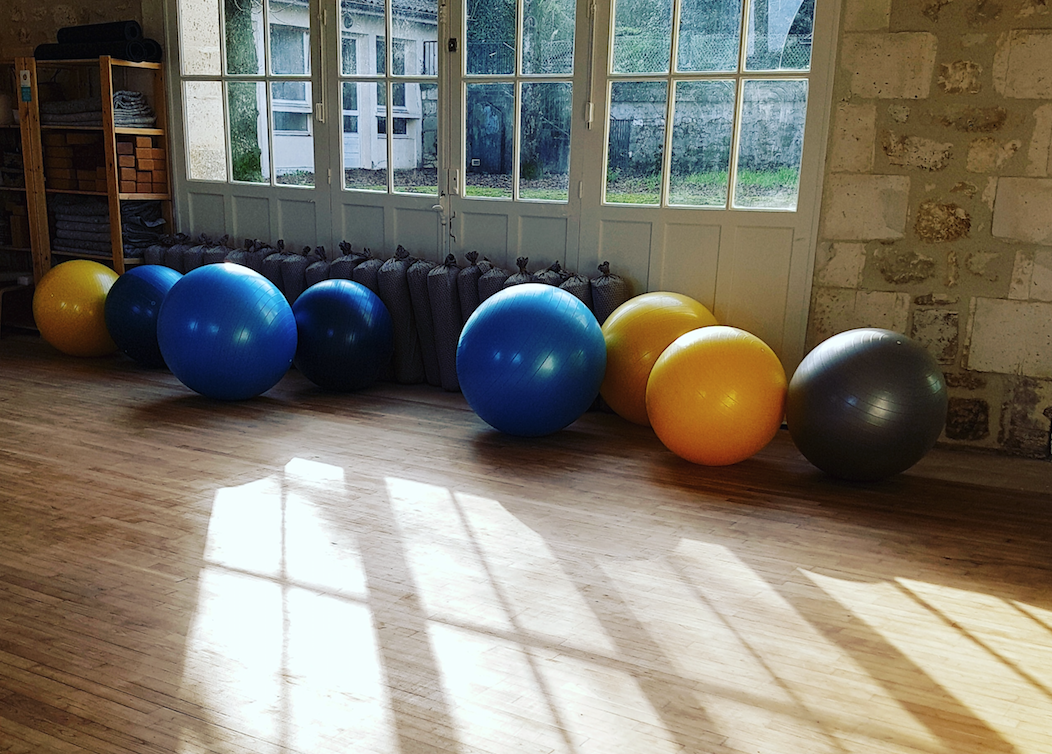 YOGA DOUX SUR BALLON